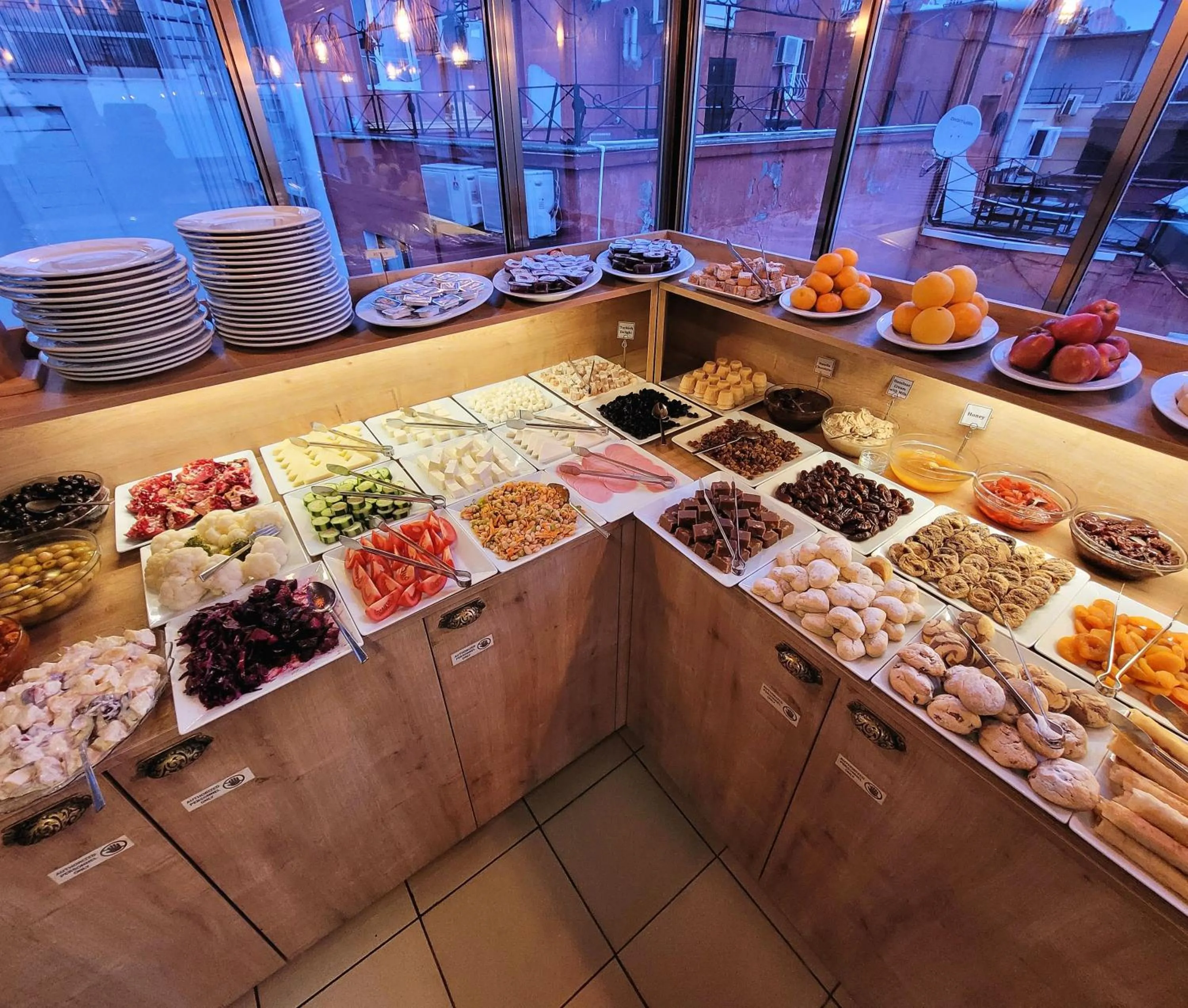 Buffet breakfast in Marmara Guesthouse