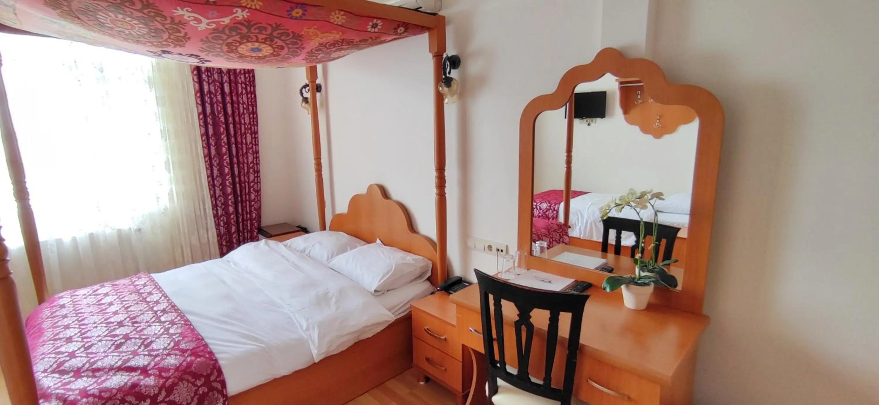 Photo of the whole room, Bed in Marmara Guesthouse