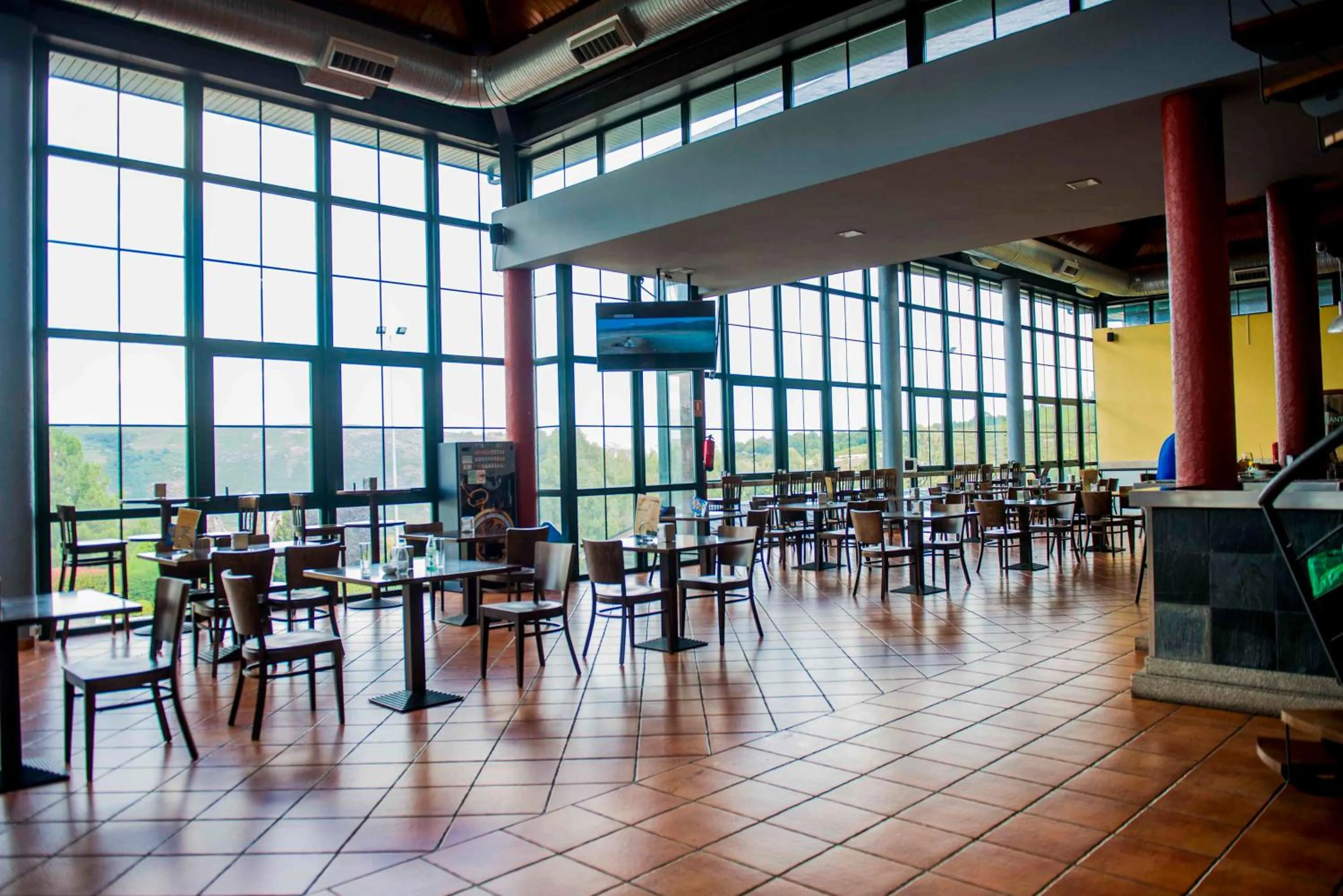 Restaurant/places to eat in Hotel Meson de Erosa