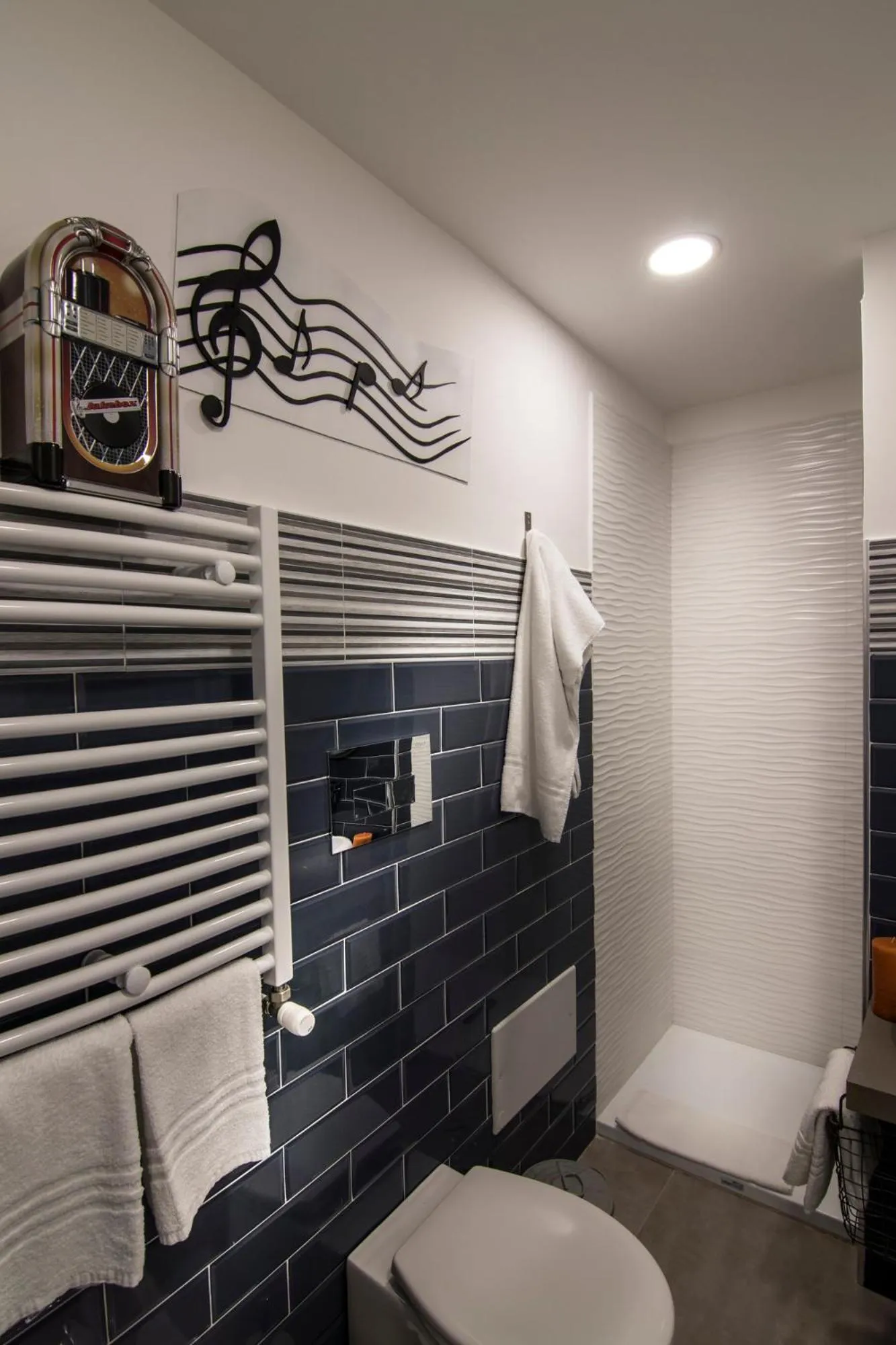 Bathroom in Ad Hoc Rooms