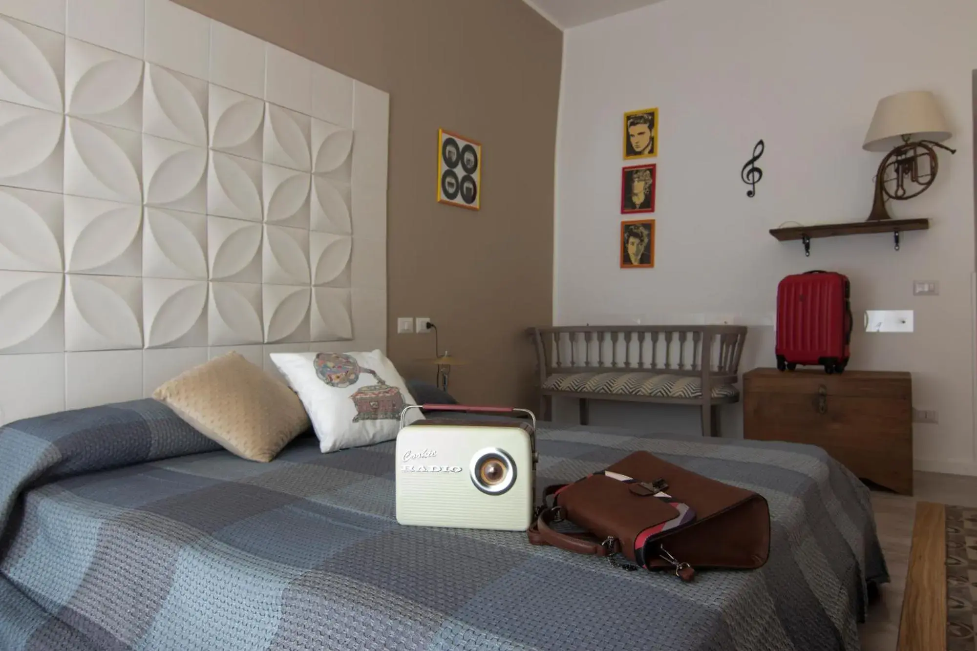 Triple Room with Private Bathroom - single occupancy in Ad Hoc Rooms Triple Room with Private Bathroom - single occupancy in Ad Hoc Rooms