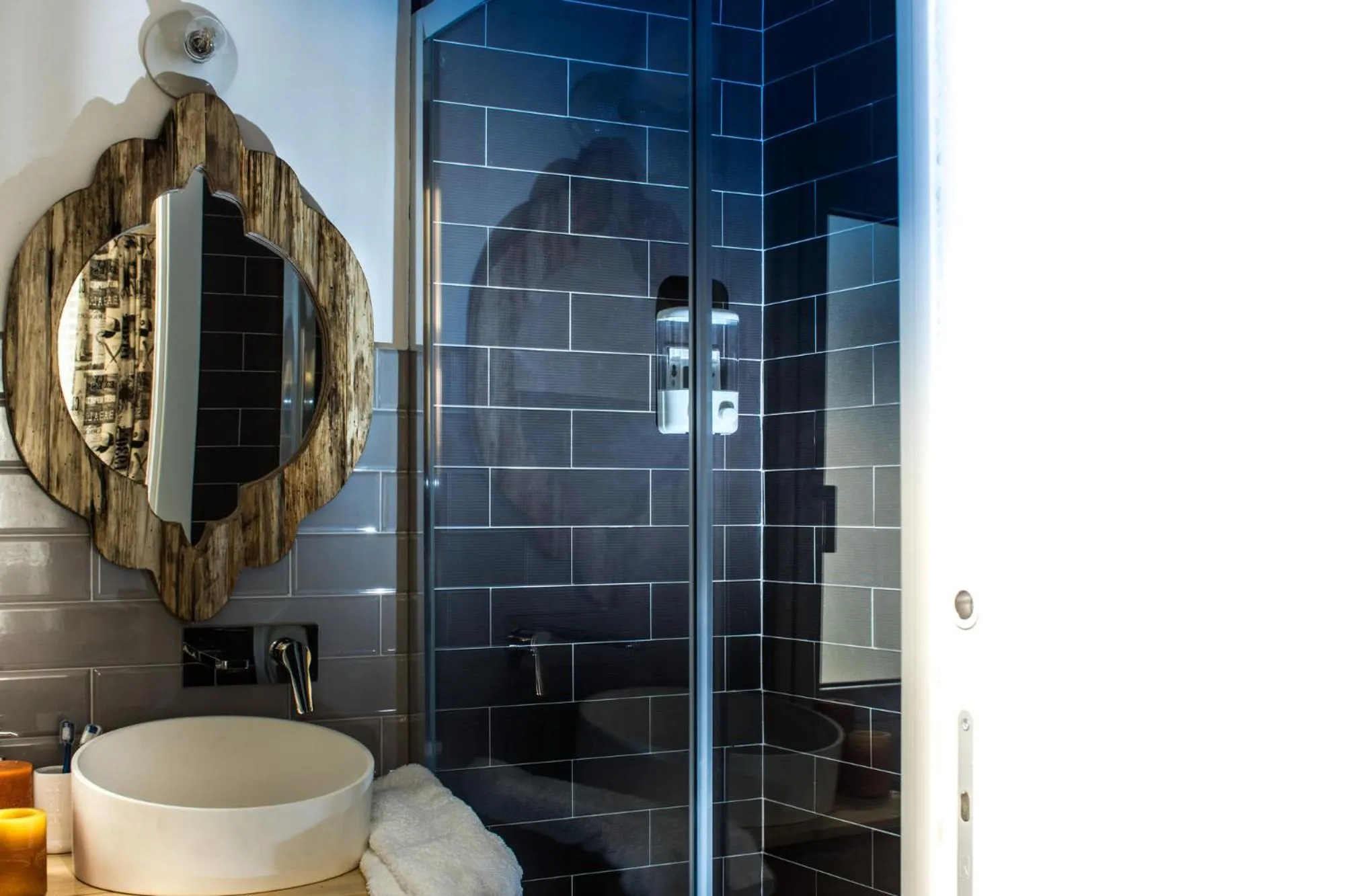 Bathroom in Ad Hoc Rooms