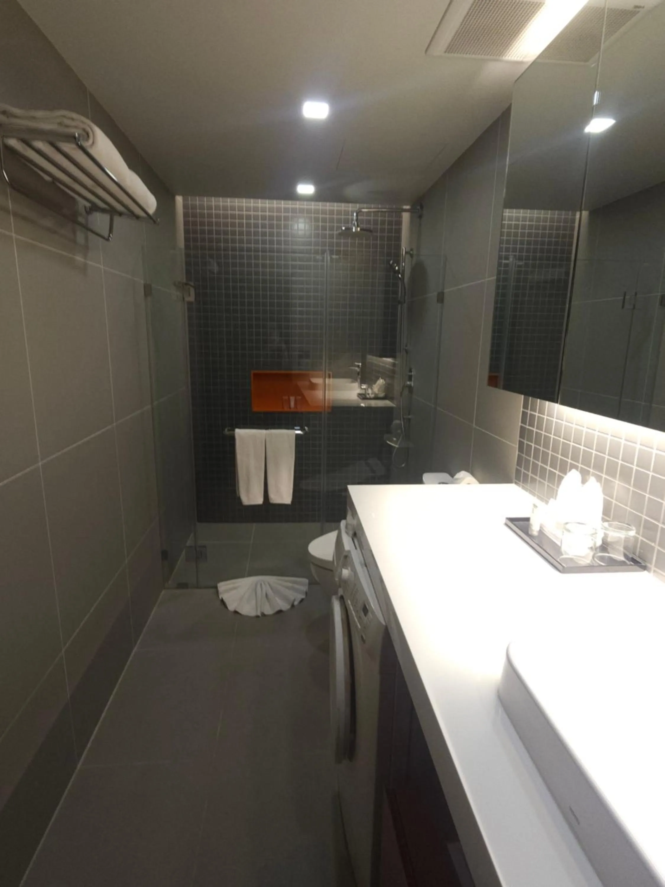 Bathroom in Oakwood Residence Sukhumvit Thonglor Bangkok