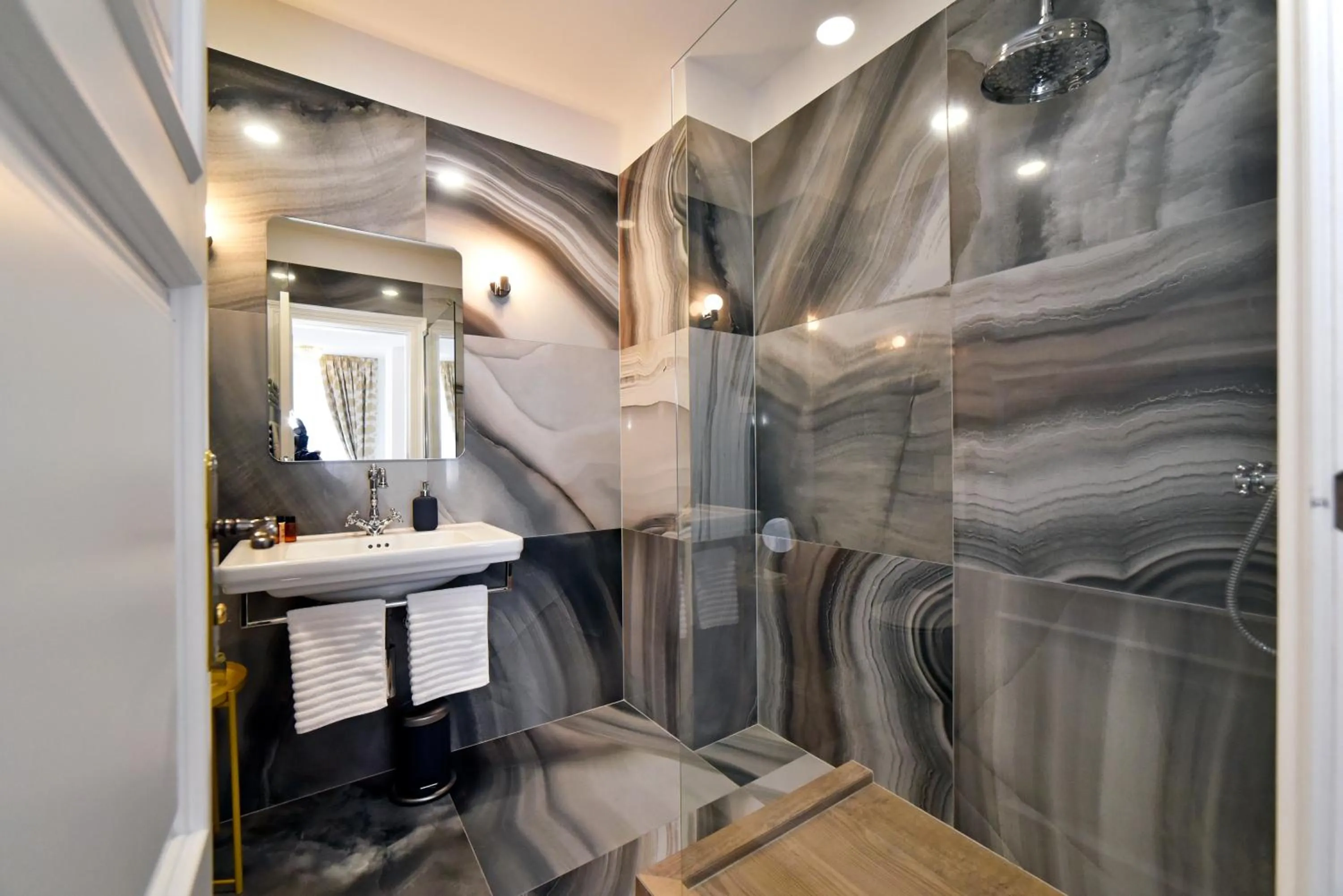 Bathroom in Manduša Heritage Apartments