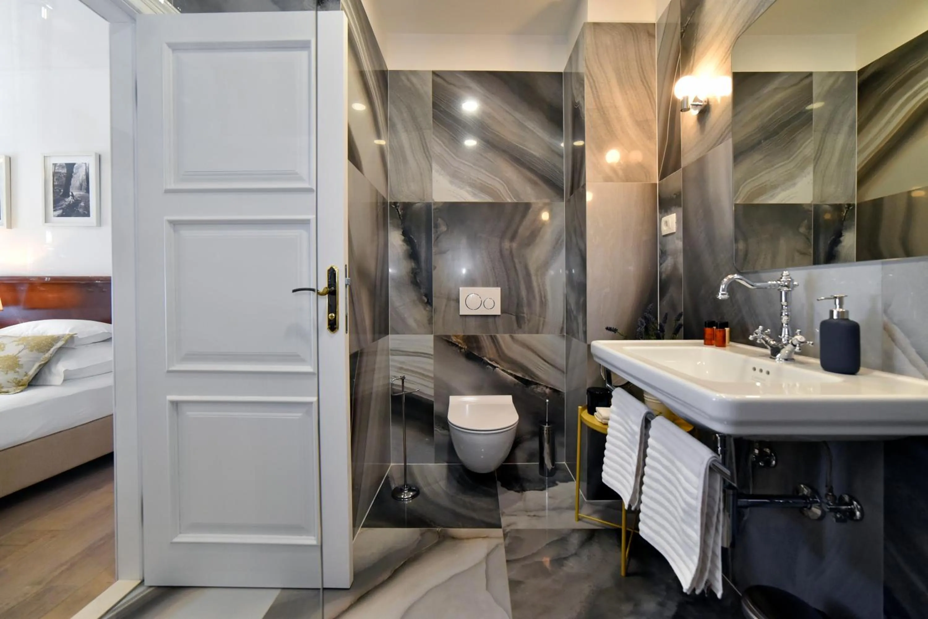 Bathroom in Manduša Heritage Apartments