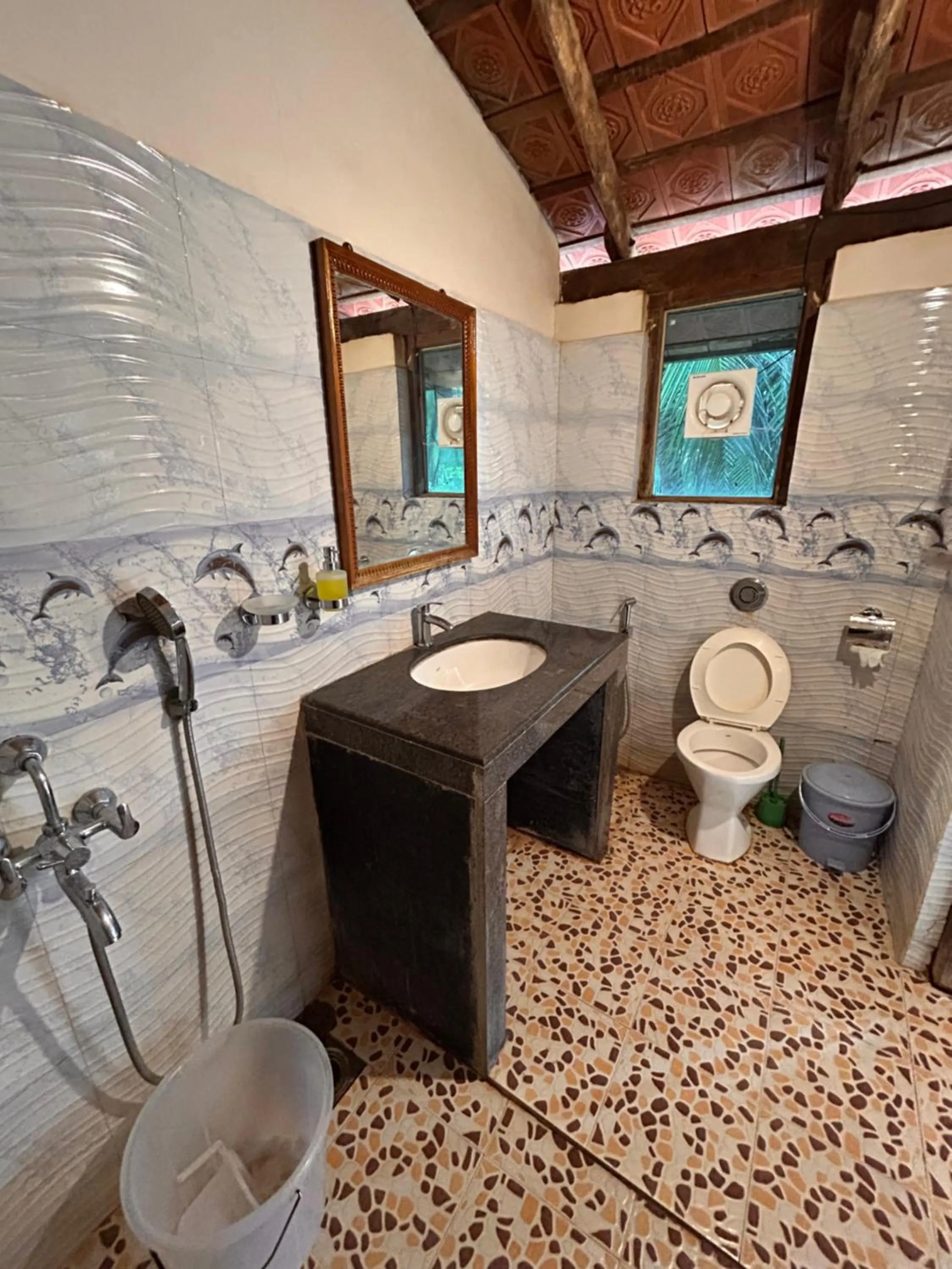 Toilet in Maria Paulo Guest House Bar and Restaurant