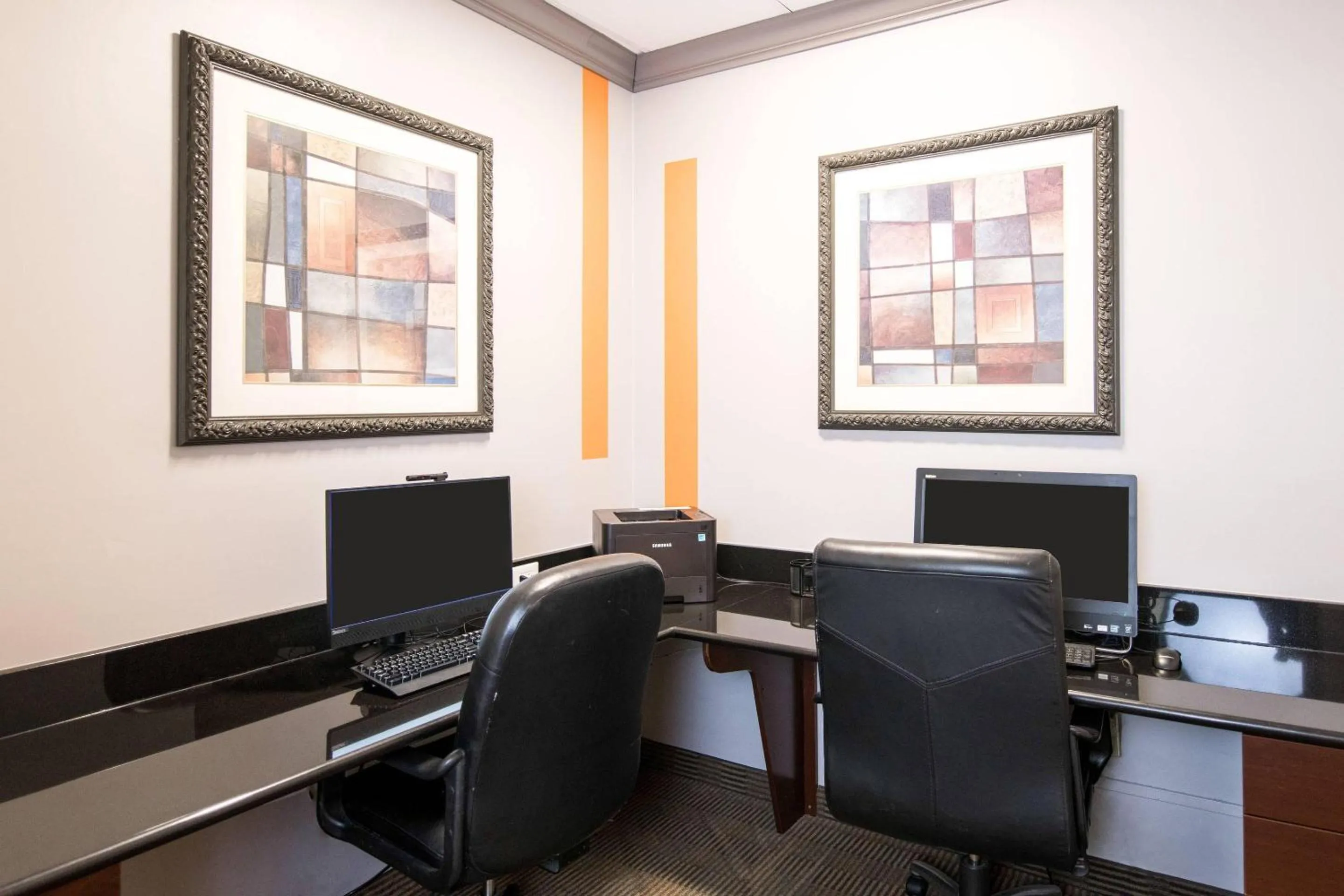 Business facilities in Clarion Hotel & Conference Center Leesburg