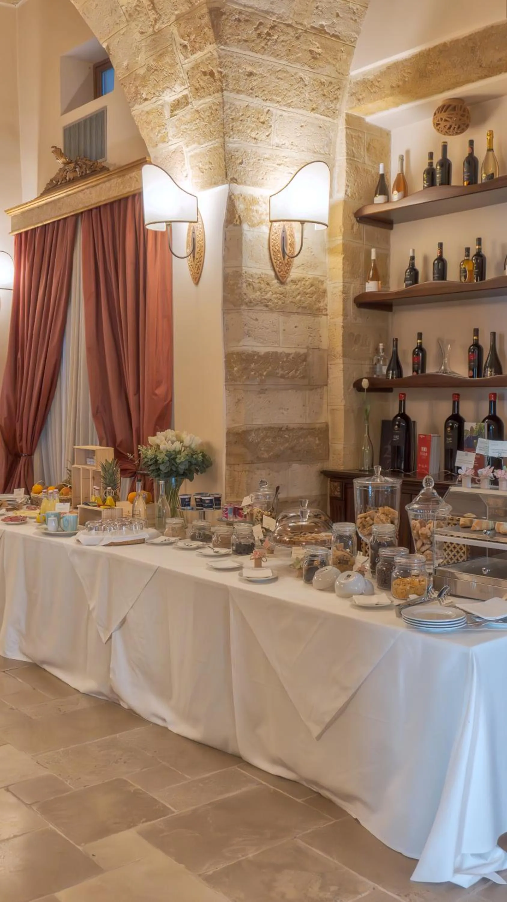 Breakfast in Kelina Charme Hotel by Cantine Due Palme