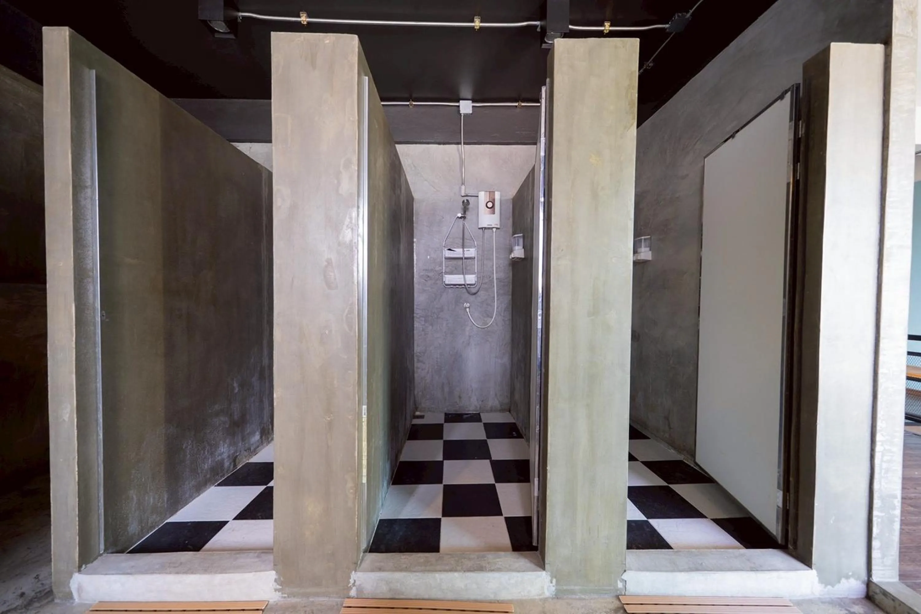 Bathroom in Koenji Guest House & Bar Chiang Mai