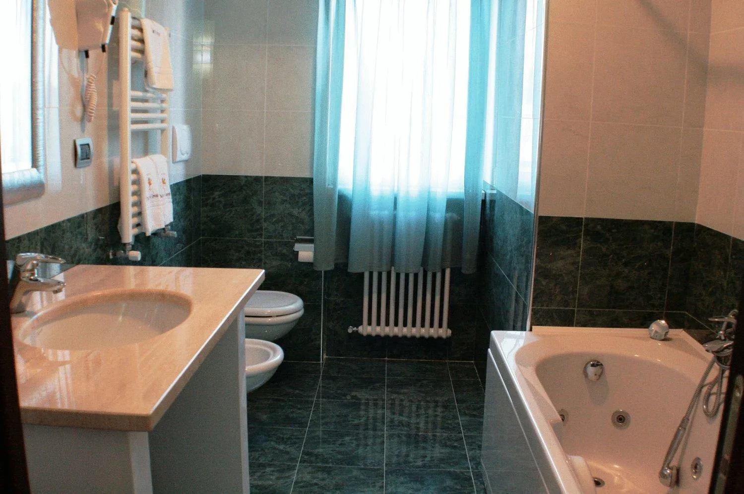 Bathroom in Hotel Il Duca Del Sannio