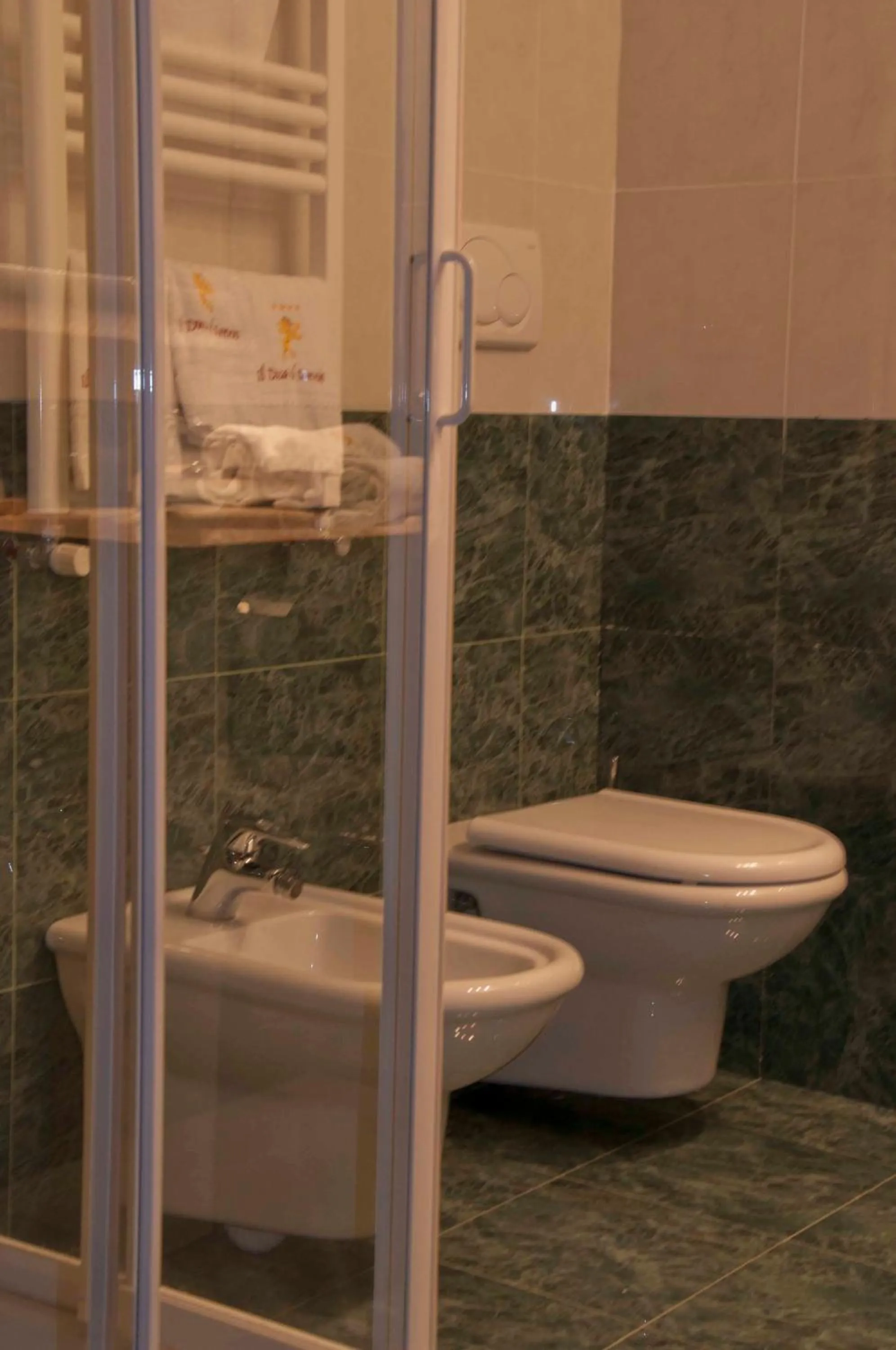 Bathroom in Hotel Il Duca Del Sannio