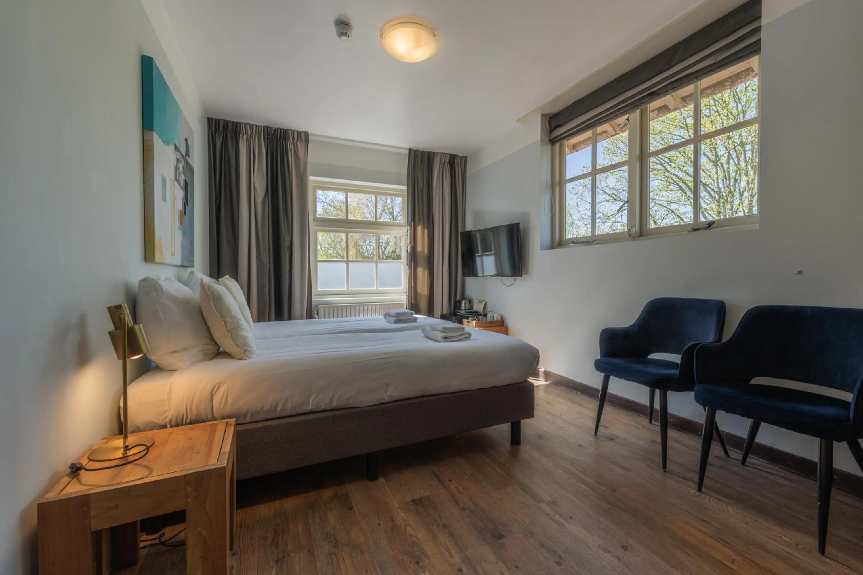 Bedroom, Bed in Strandhotel Dennenbos