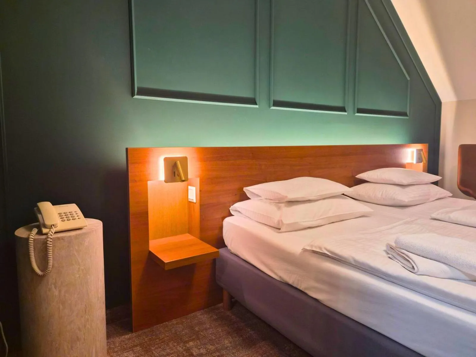 Photo of the whole room, Bed in Zenit Wellness Hotel Balaton