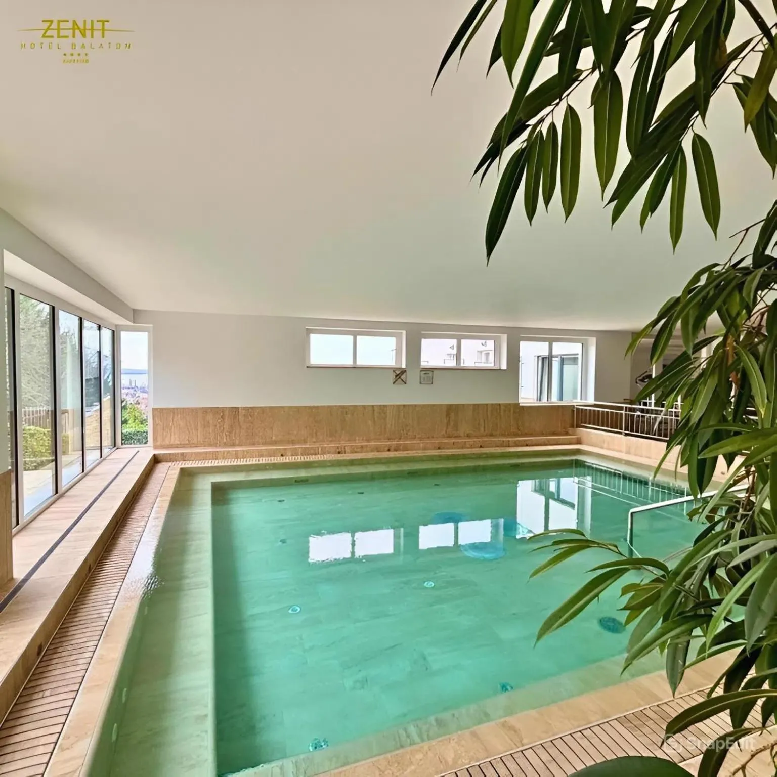 Swimming pool in Zenit Wellness Hotel Balaton