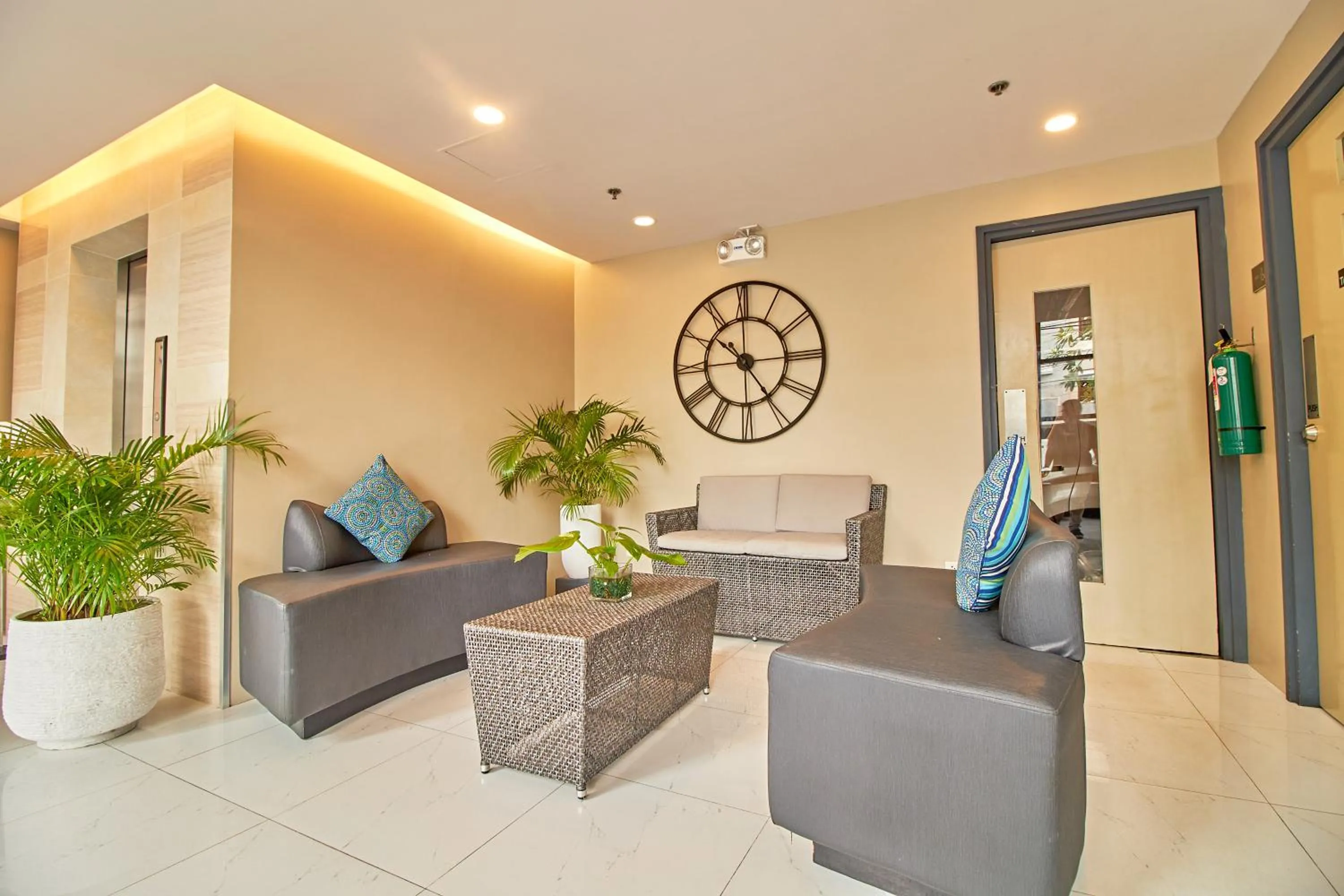 Lobby or reception in Cebu Hotel Plus