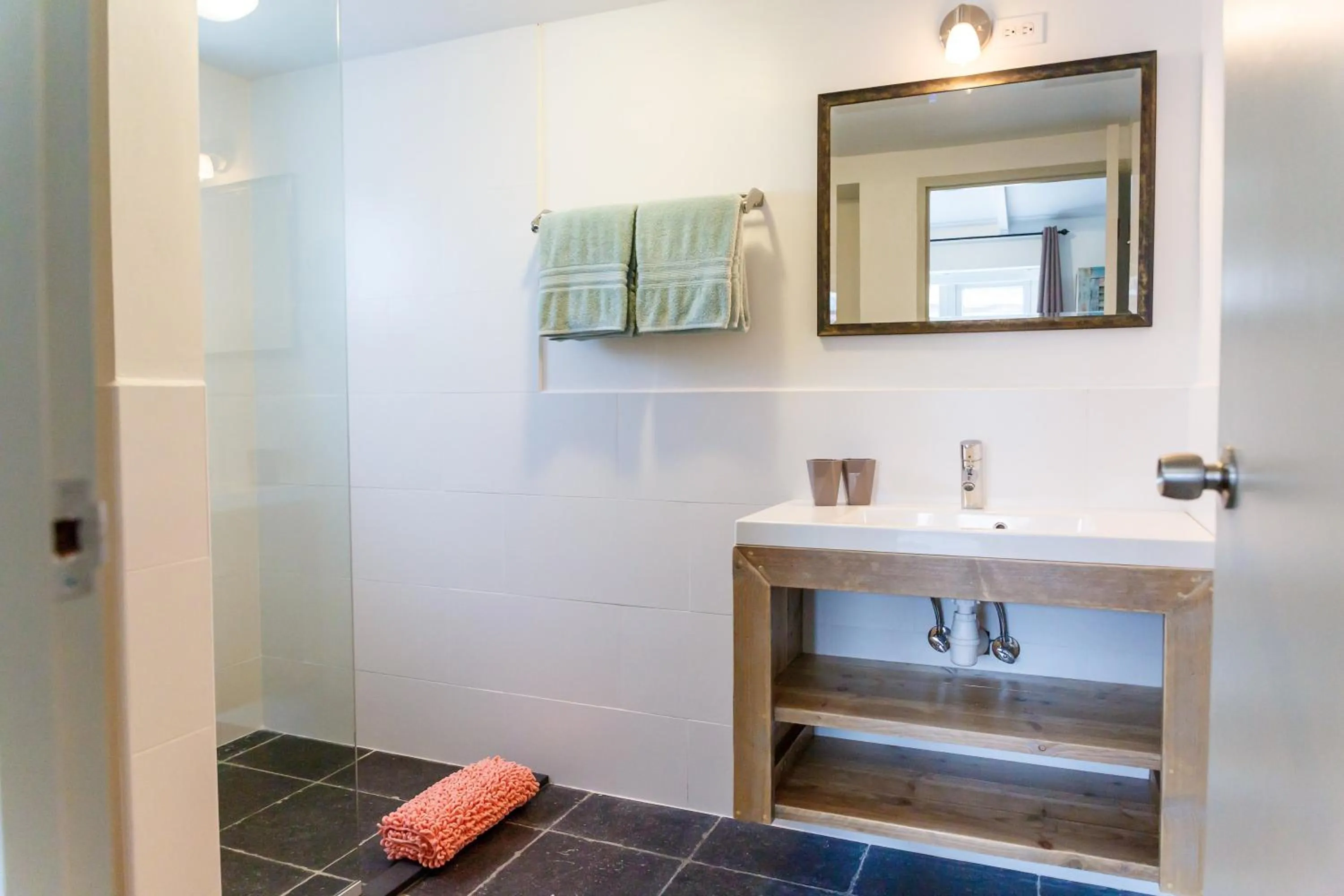 Shower in Aruba Boutique Apartments - Adults Only