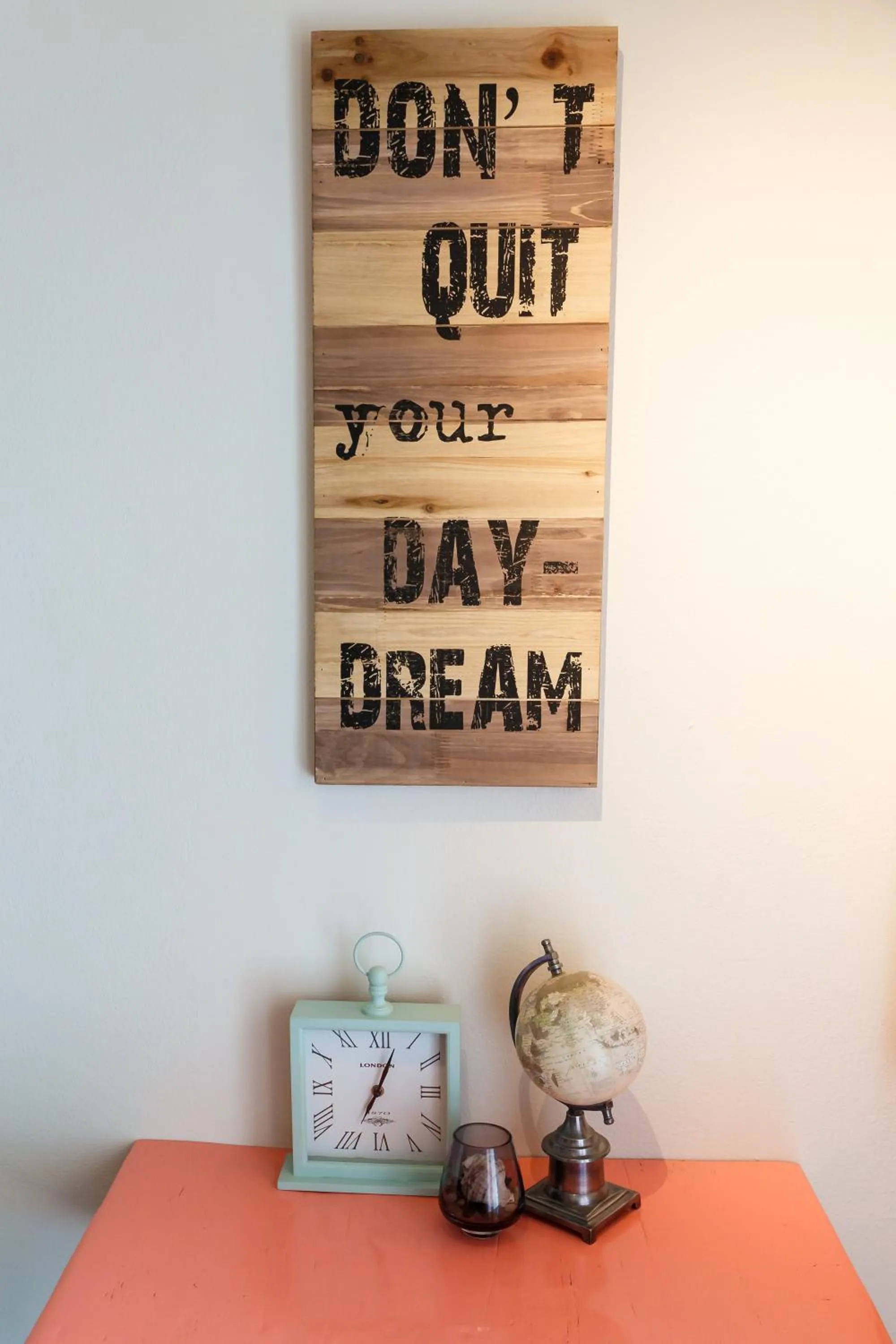 Decorative detail, Bed in Aruba Boutique Apartments - Adults Only