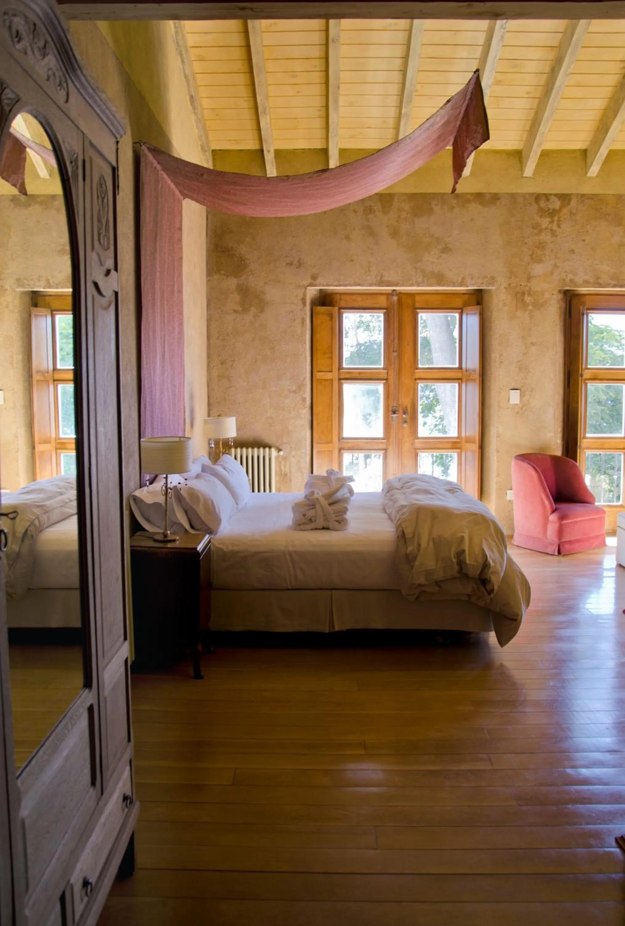 Living room, Bed in Luma Casa De Montaña