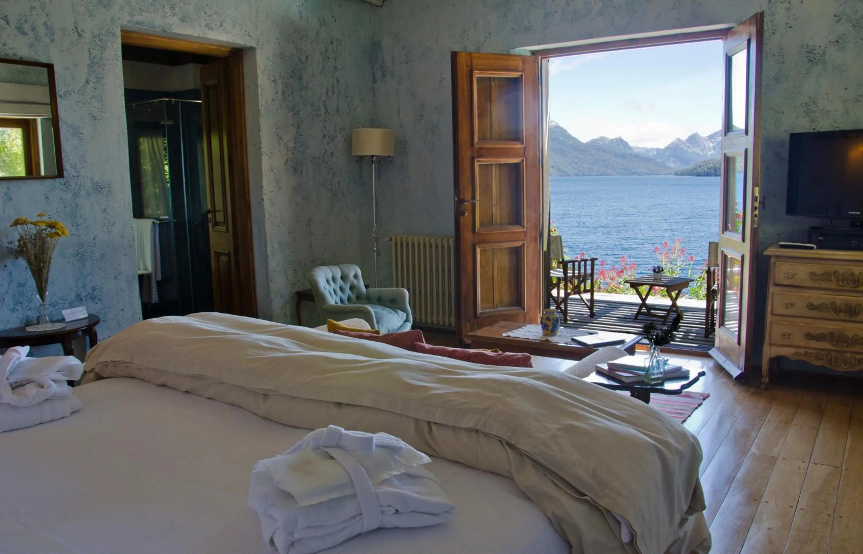 Photo of the whole room, Bed in Luma Casa De Montaña