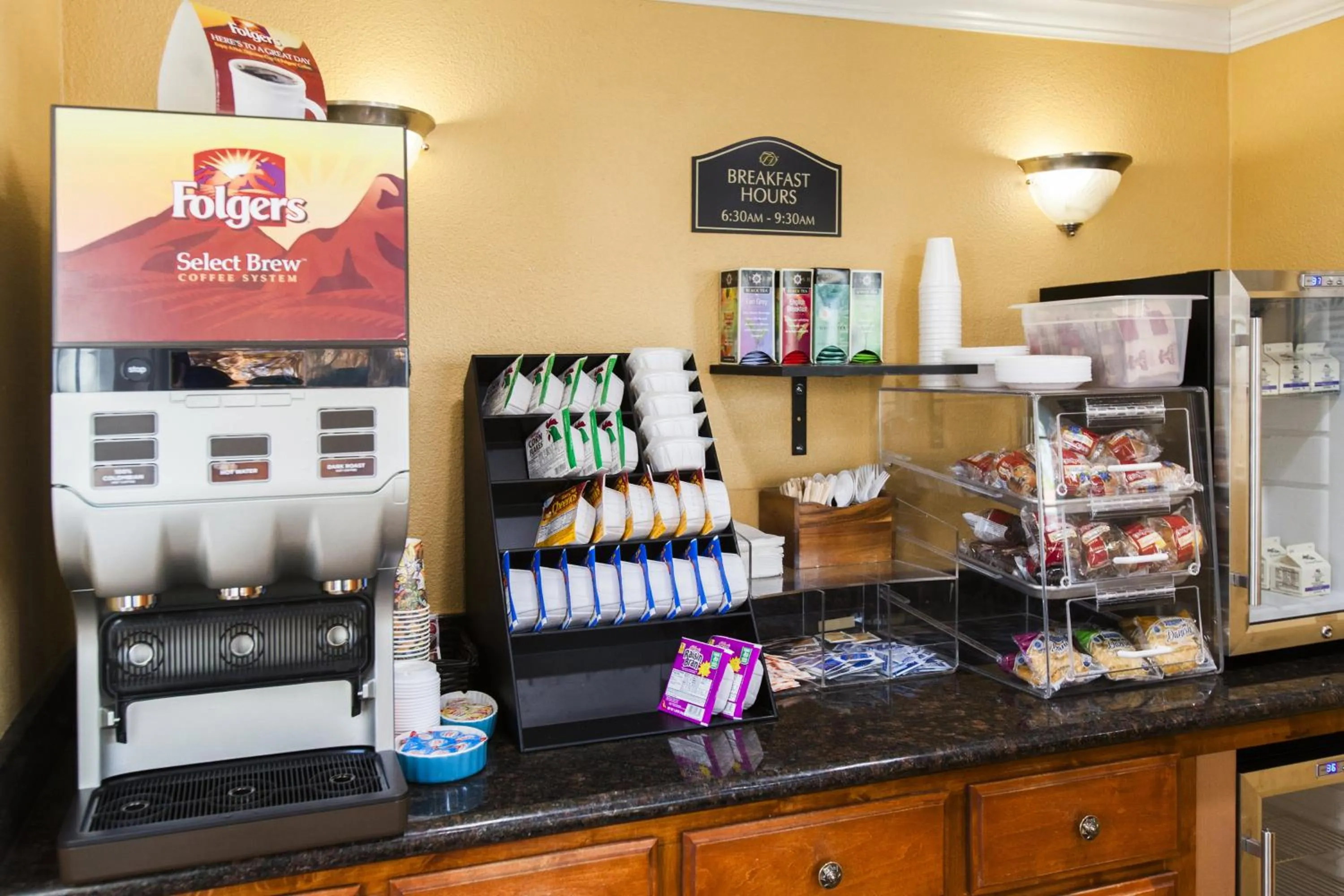 Lobby or reception in Tri-Valley Inn & Suites