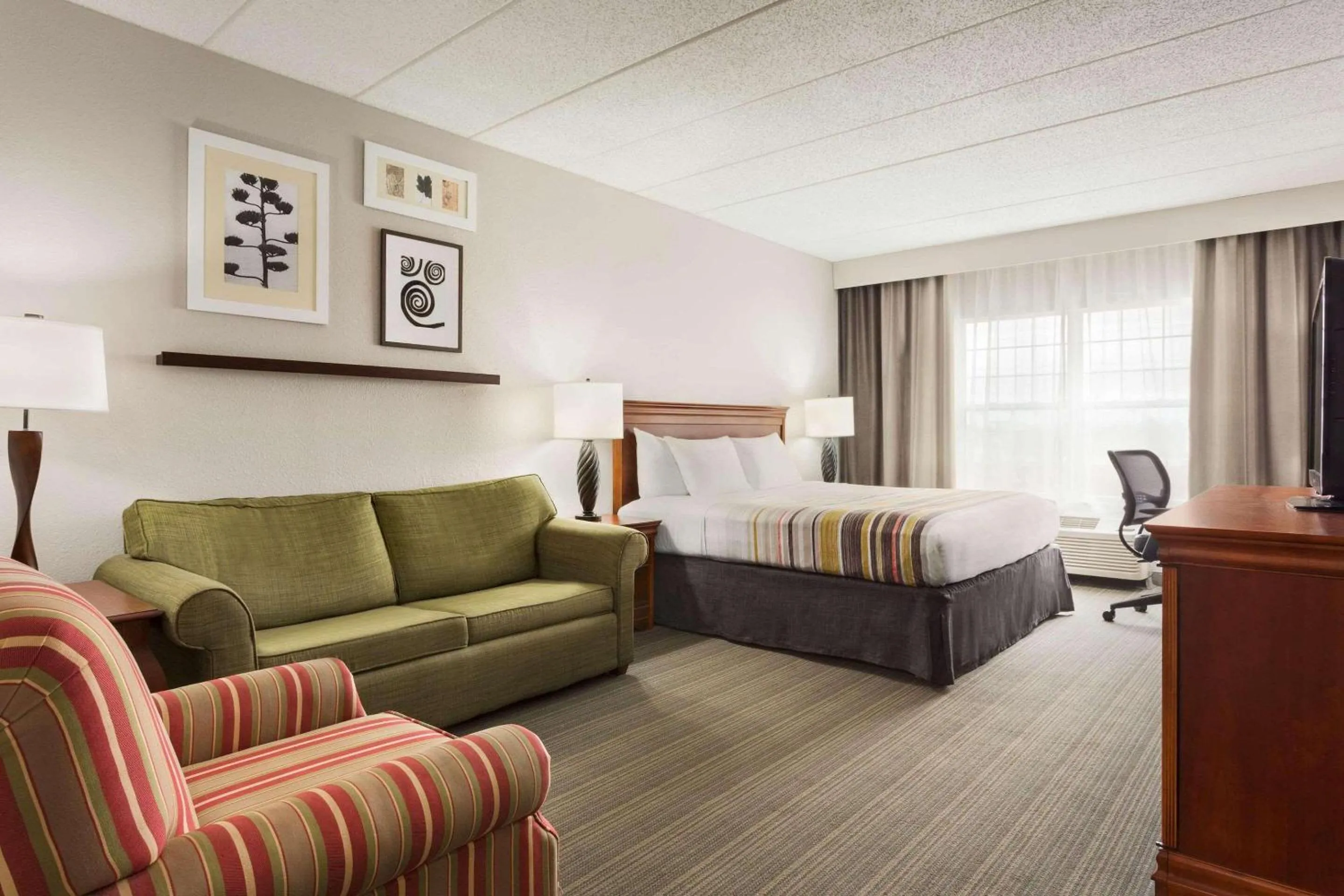 Bedroom, Bed in Country Inn & Suites by Radisson, Lexington, KY