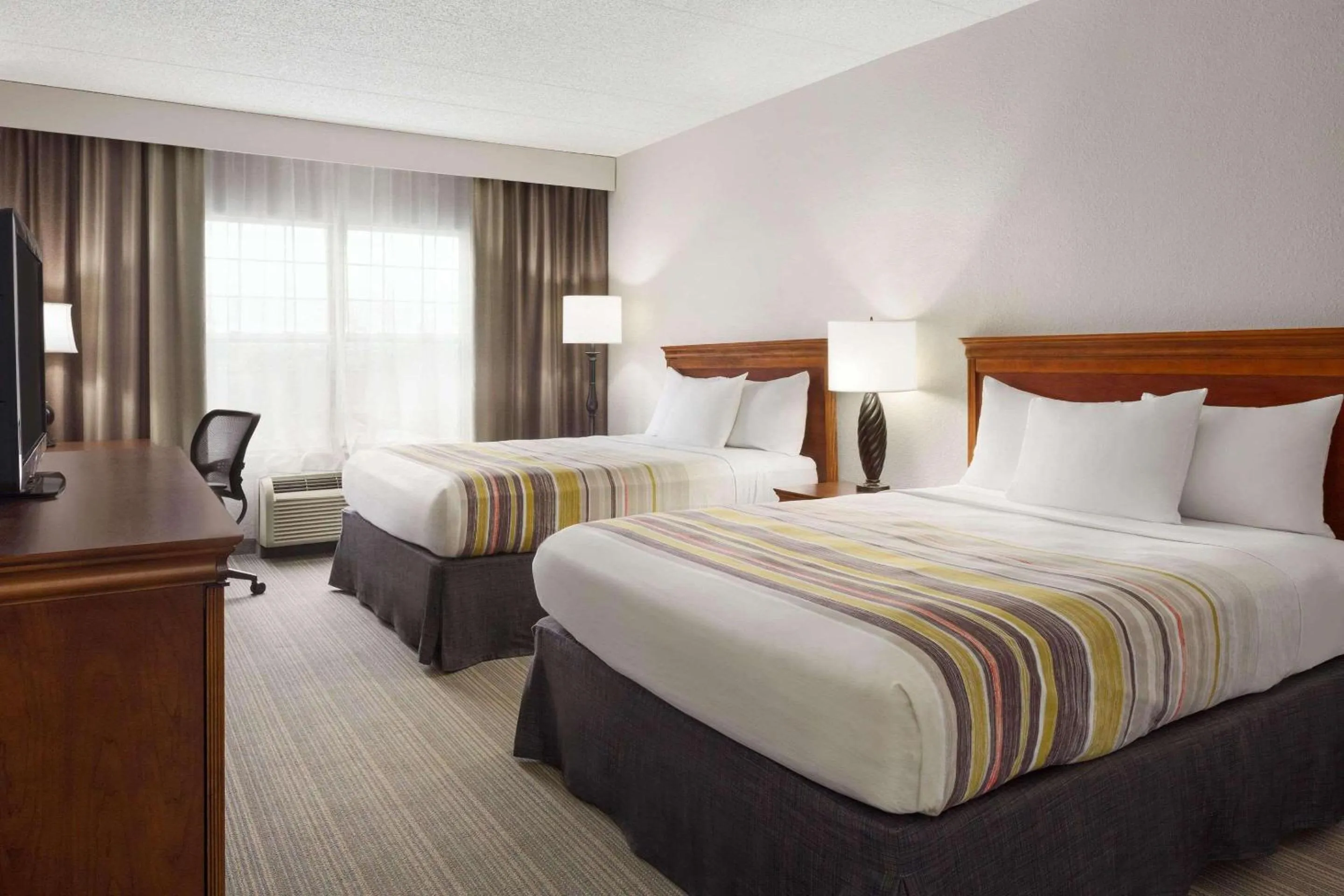 Bedroom, Bed in Country Inn & Suites by Radisson, Lexington, KY