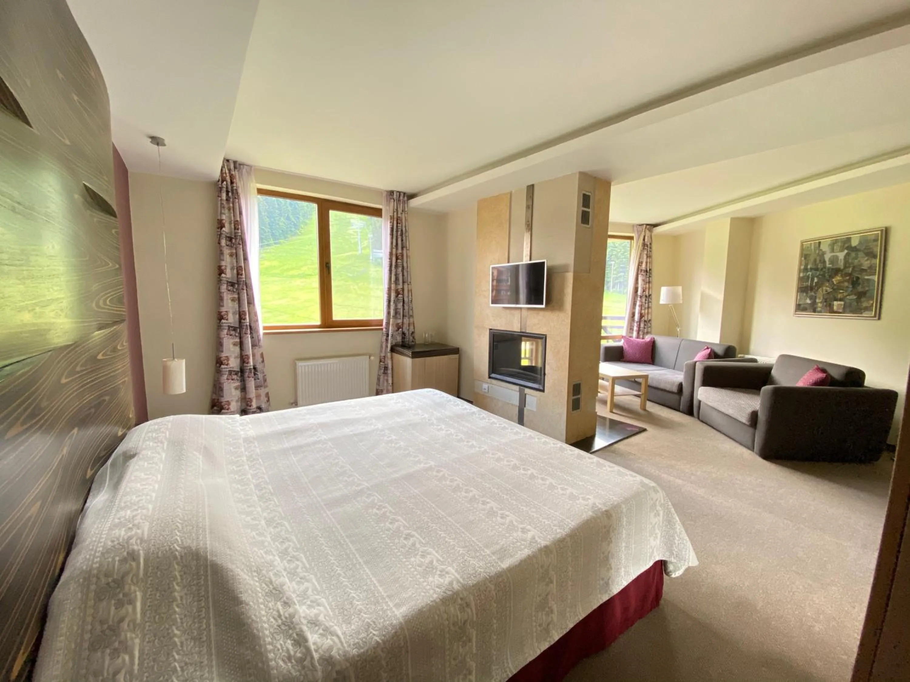 Bed in Ice Angels Hotel