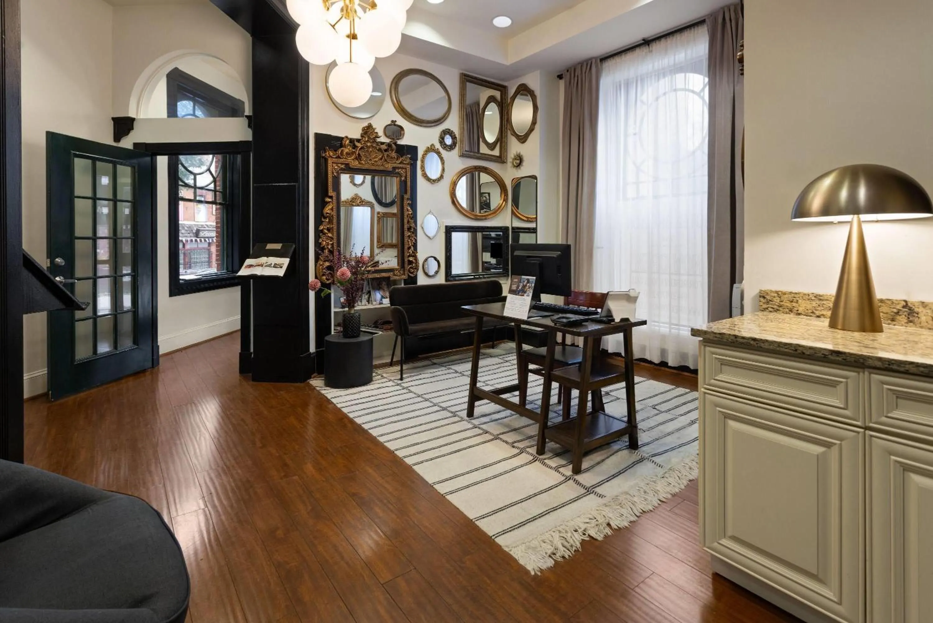 Lobby or reception in Hotel Brexton, Trademark Collection by Wyndham