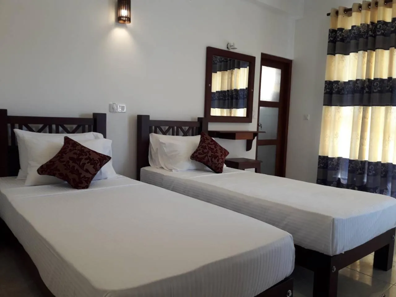 Bed in Hikka Regent Hotel