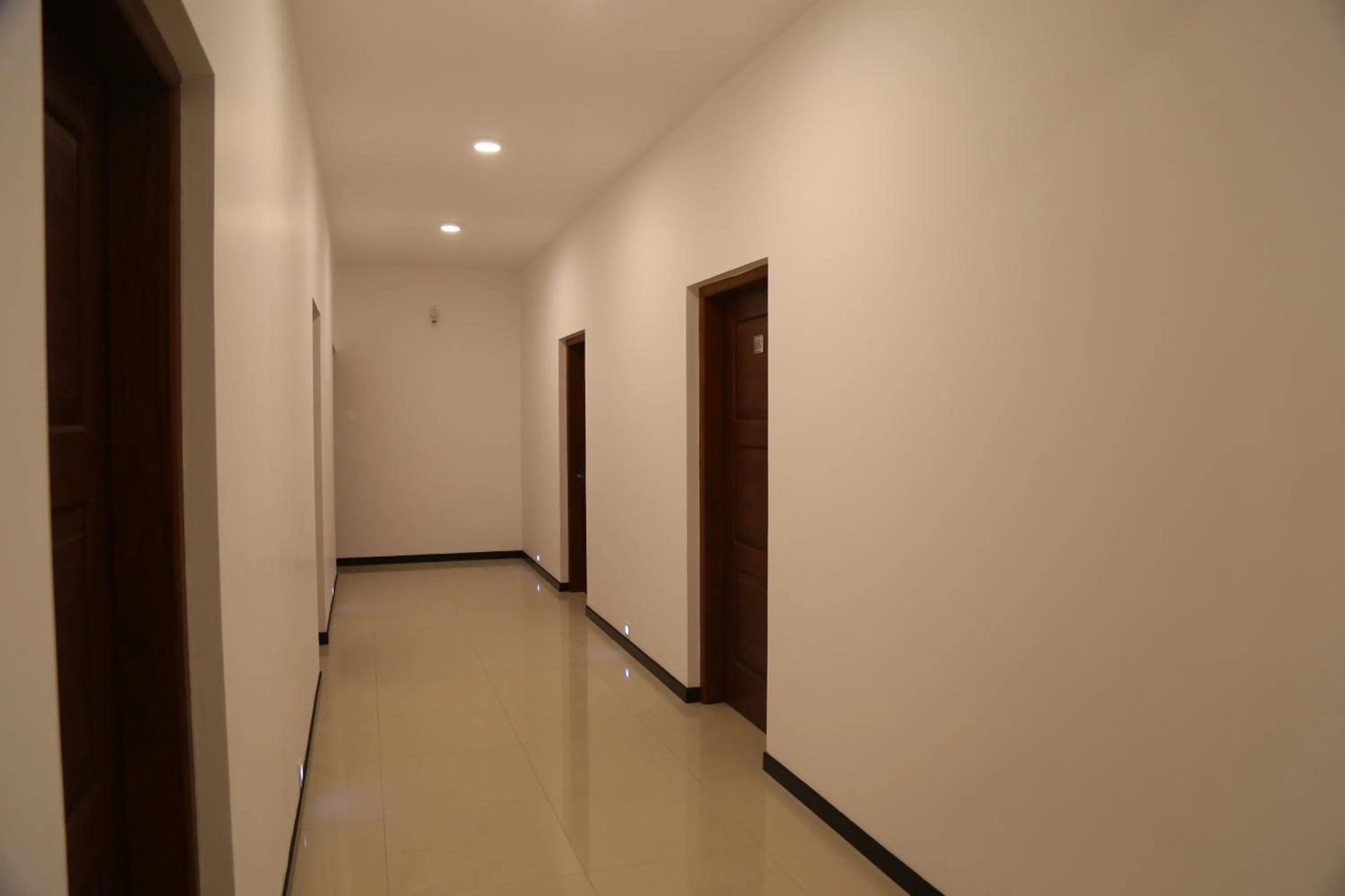 Area and facilities in Hikka Regent Hotel