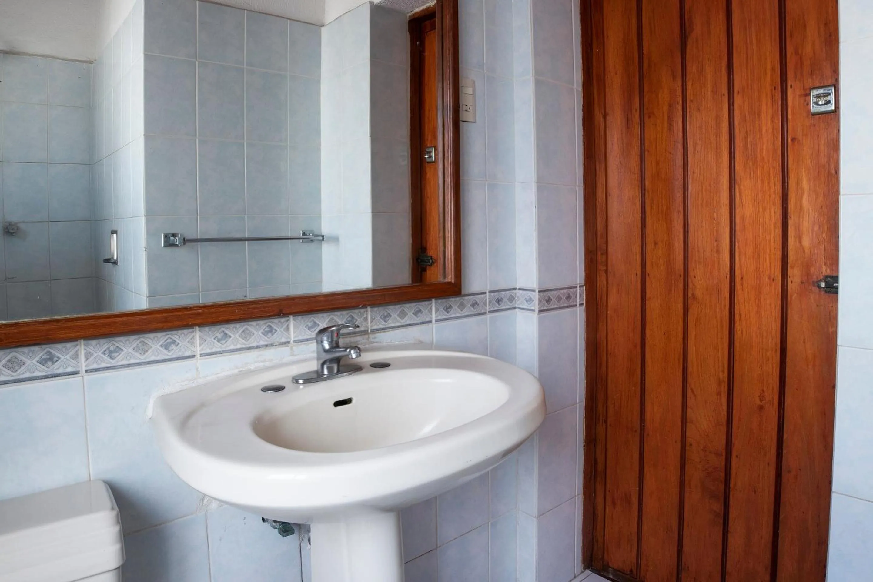 Bathroom in Collection O Hotel Mocambo, Boca del Río