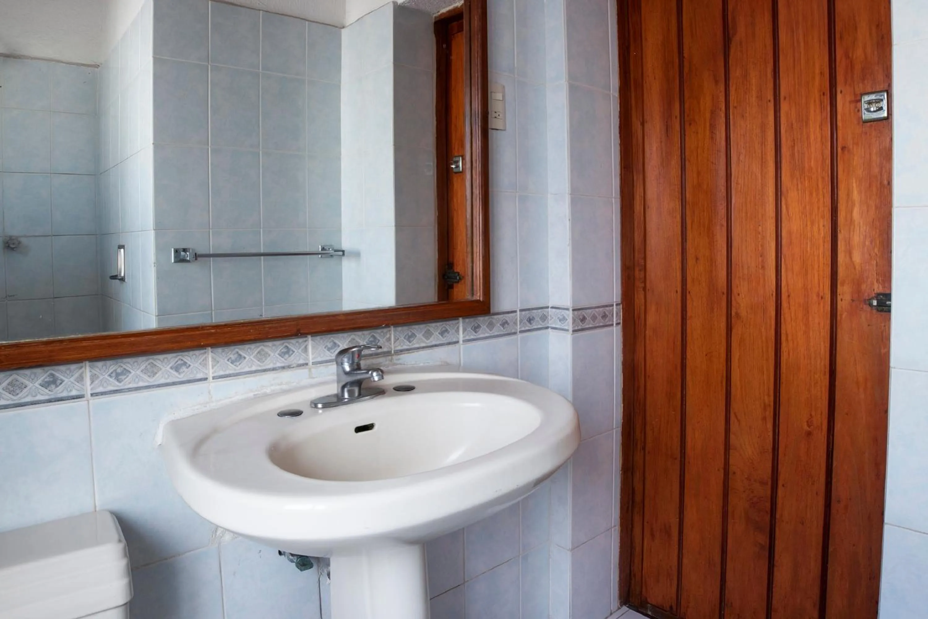 Bathroom in Collection O Hotel Mocambo, Boca del Río