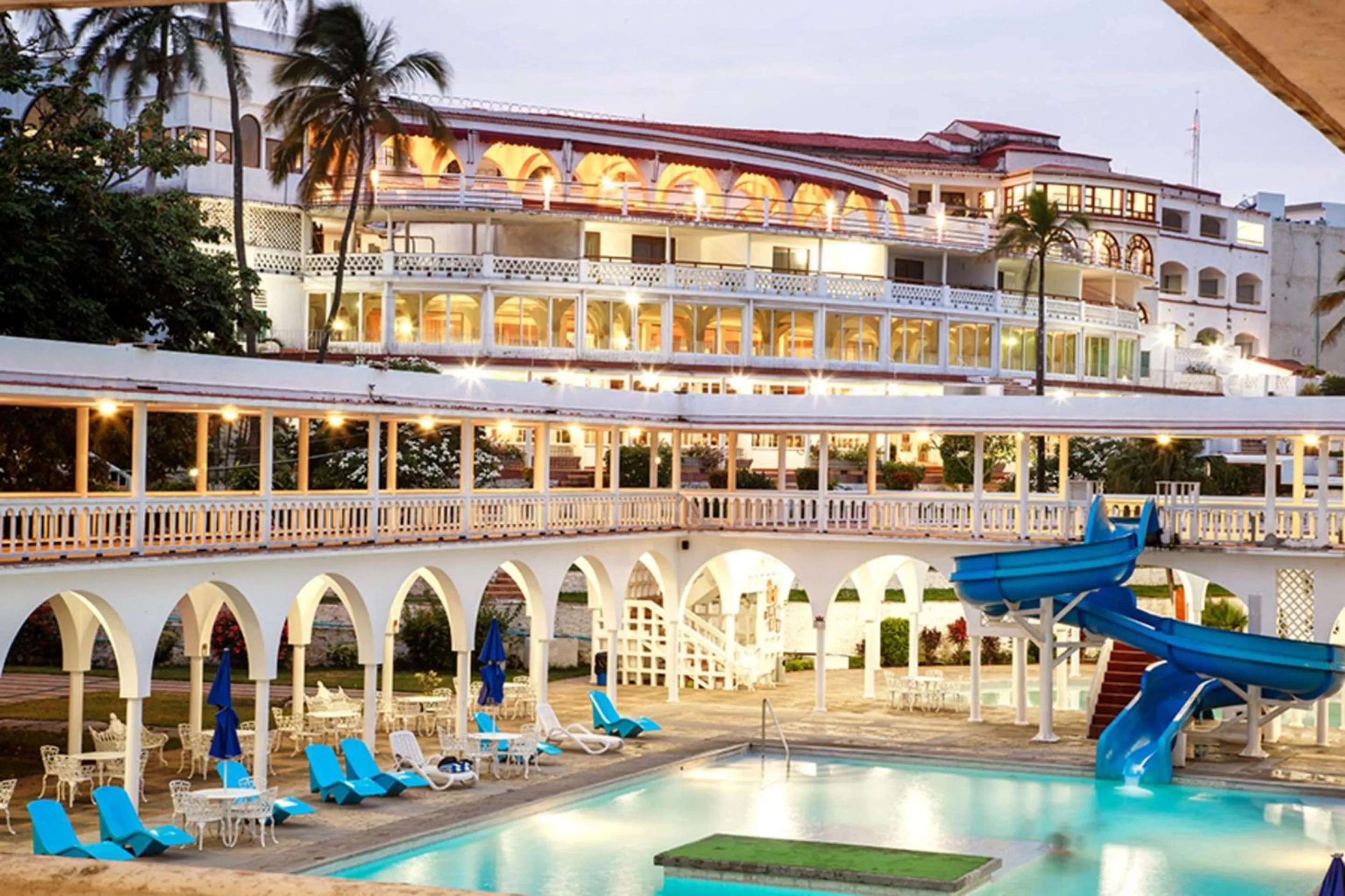 Swimming pool in Collection O Hotel Mocambo, Boca del Río