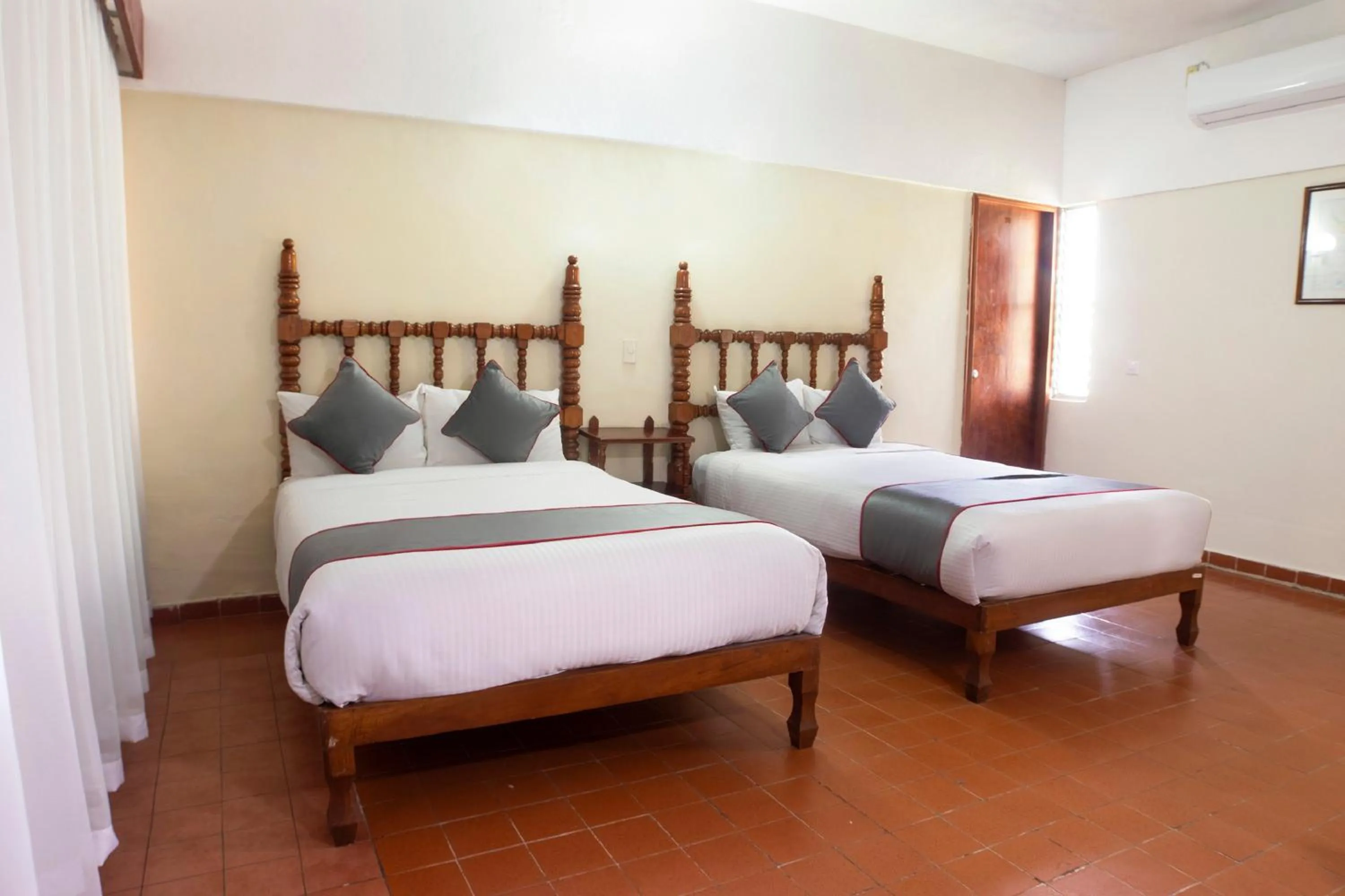 Bedroom, Bed in Collection O Hotel Mocambo, Boca del Río