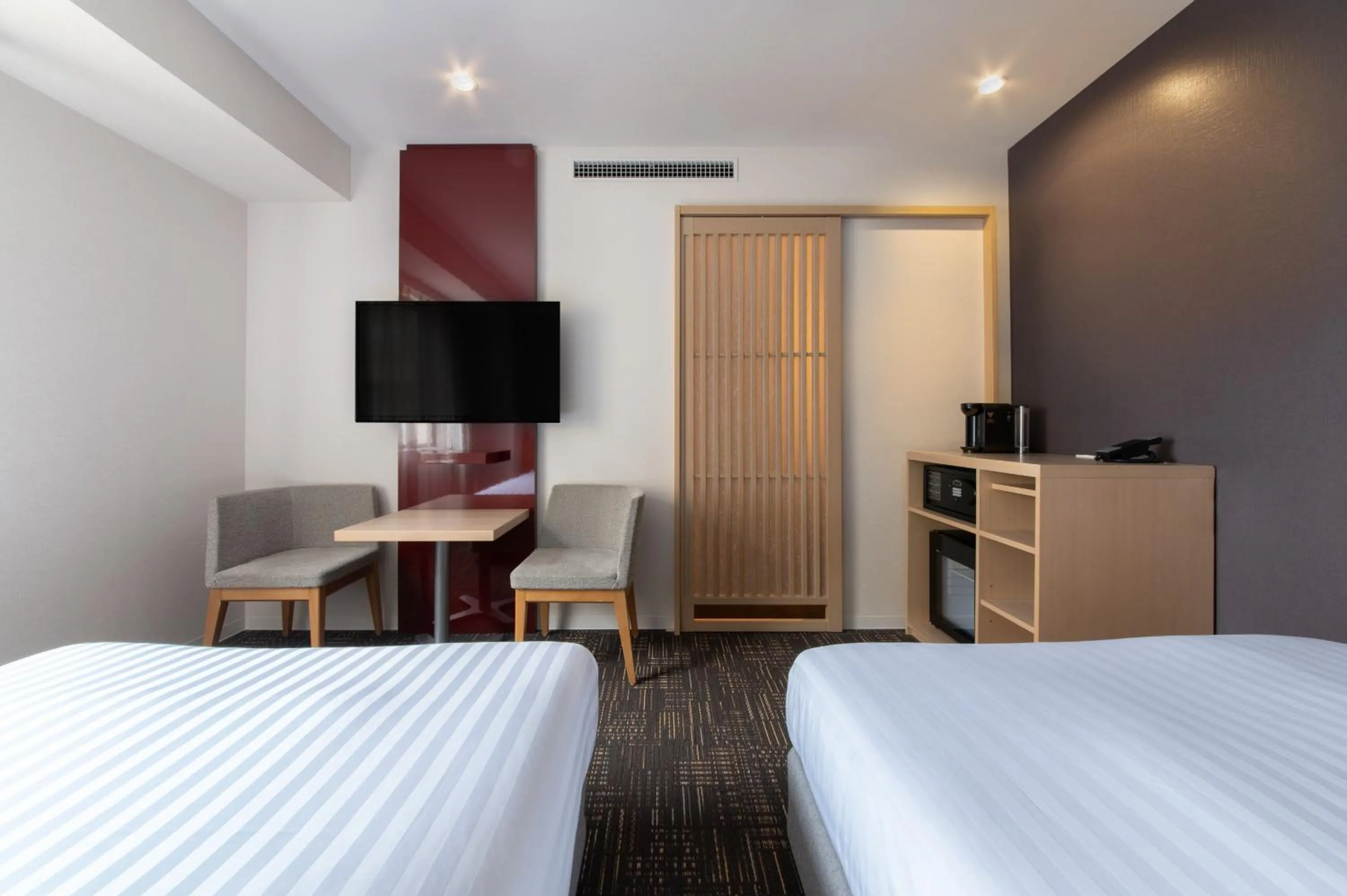 Photo of the whole room, Bed in Hotel Vista Kanazawa