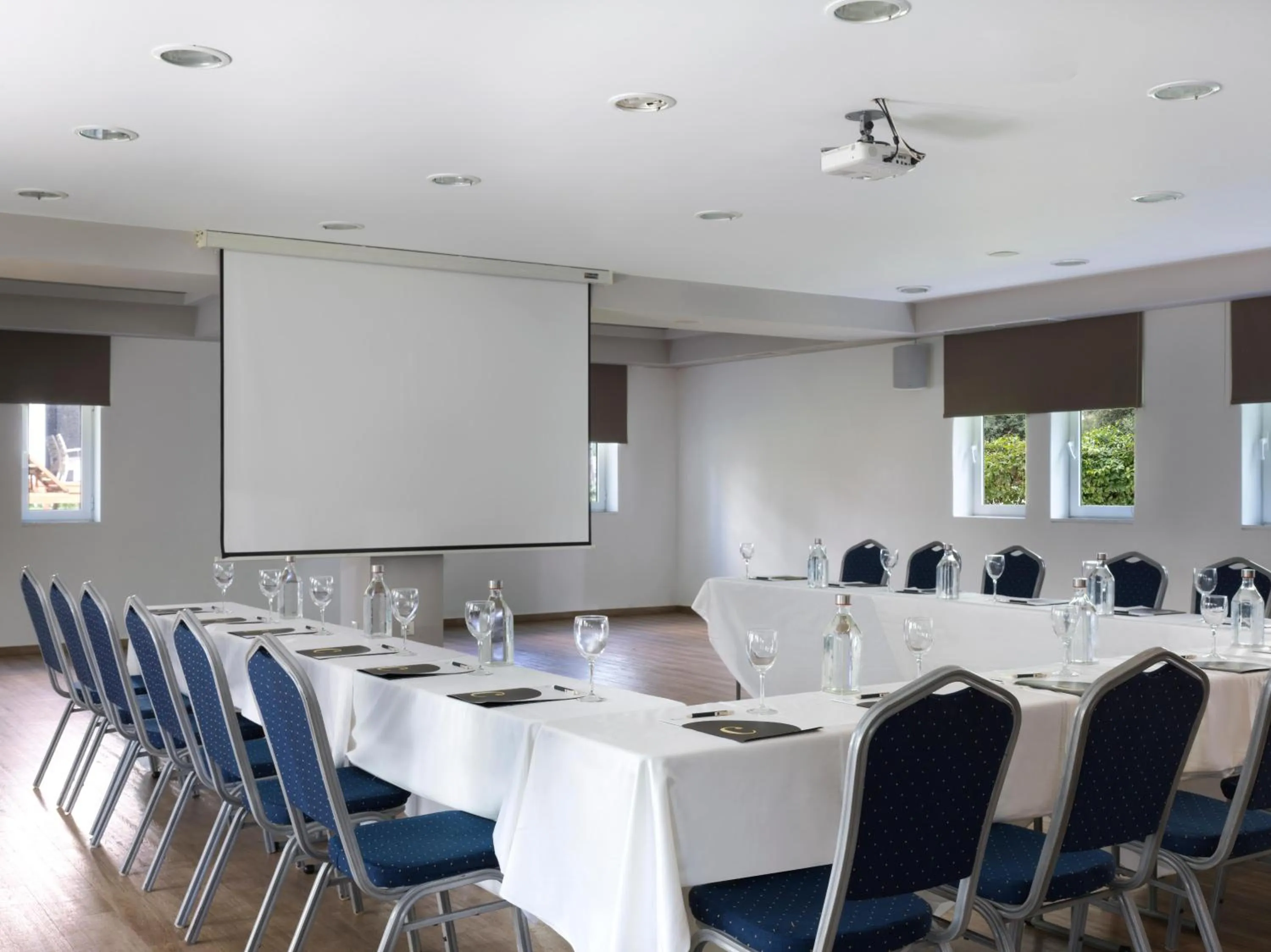 Meeting/conference room in Civitel Attik Rooms & Suites