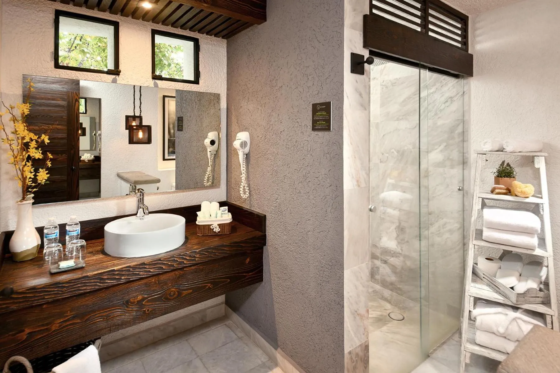 Shower in H21 Hospedaje Boutique