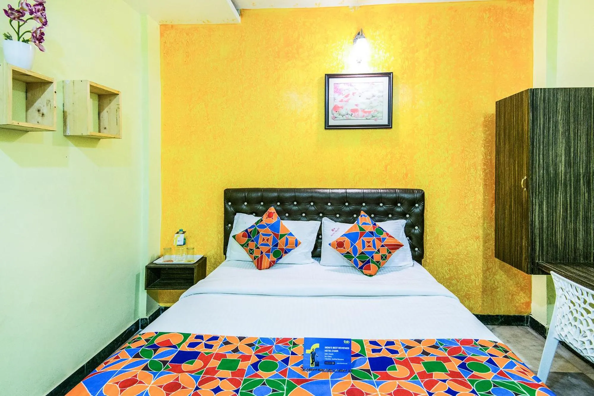 Bed in Royal Palace Marina