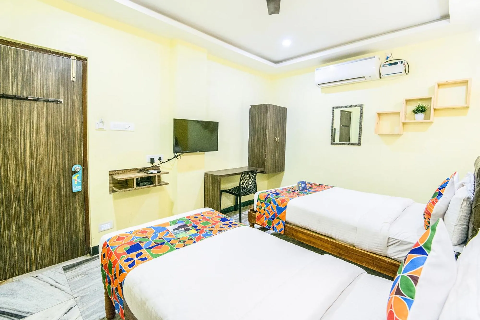 TV and multimedia, Bed in Royal Palace Marina