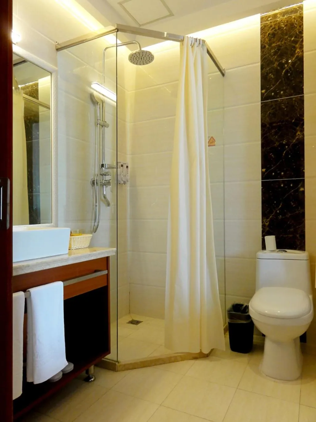 Hua Qi Kaiserdom Hotel Zhongshan Road St Michael's Cathedral and Zhanqiao Pier Qingdao