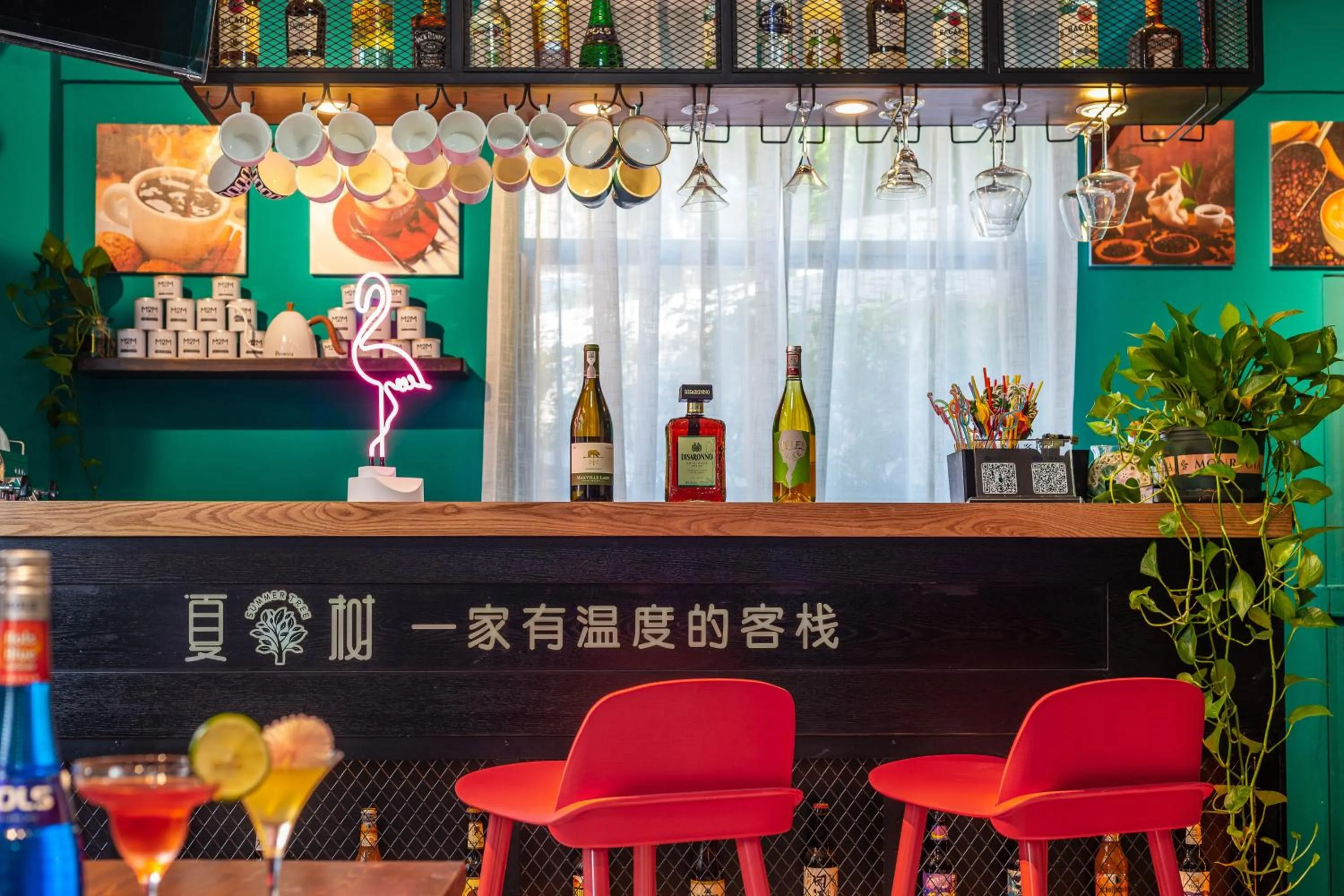 Evening entertainment in Summer Tree Inn