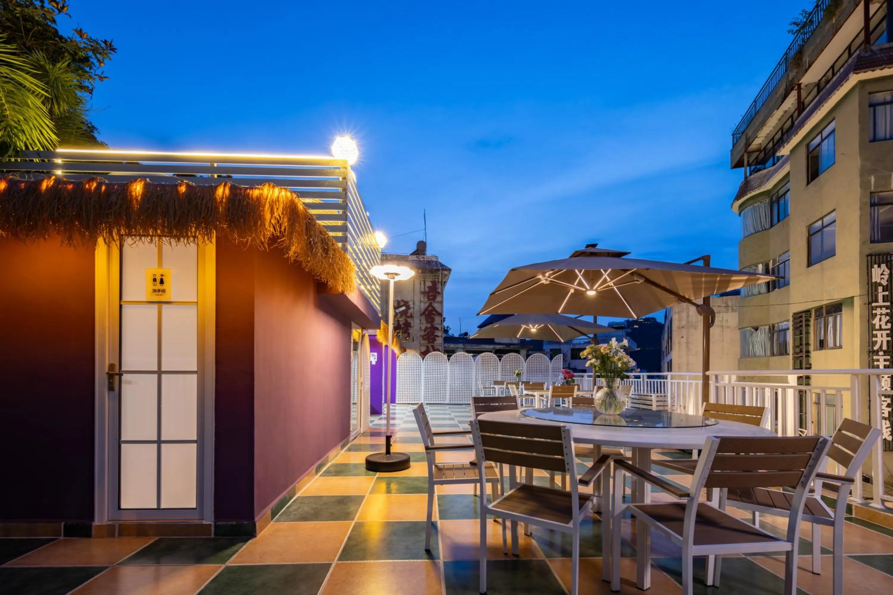 Balcony/Terrace in Summer Tree Inn
