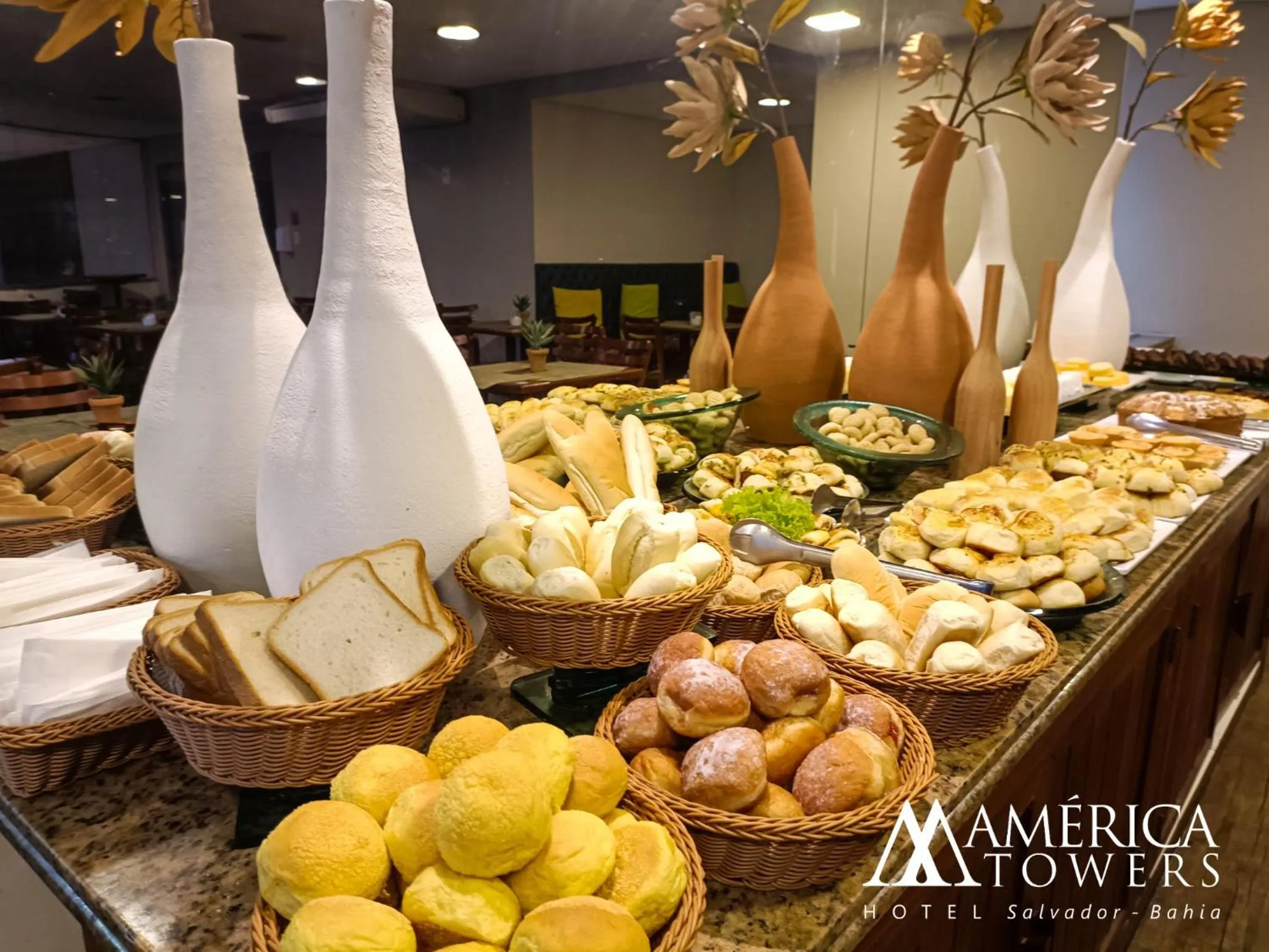 America Towers Hotel