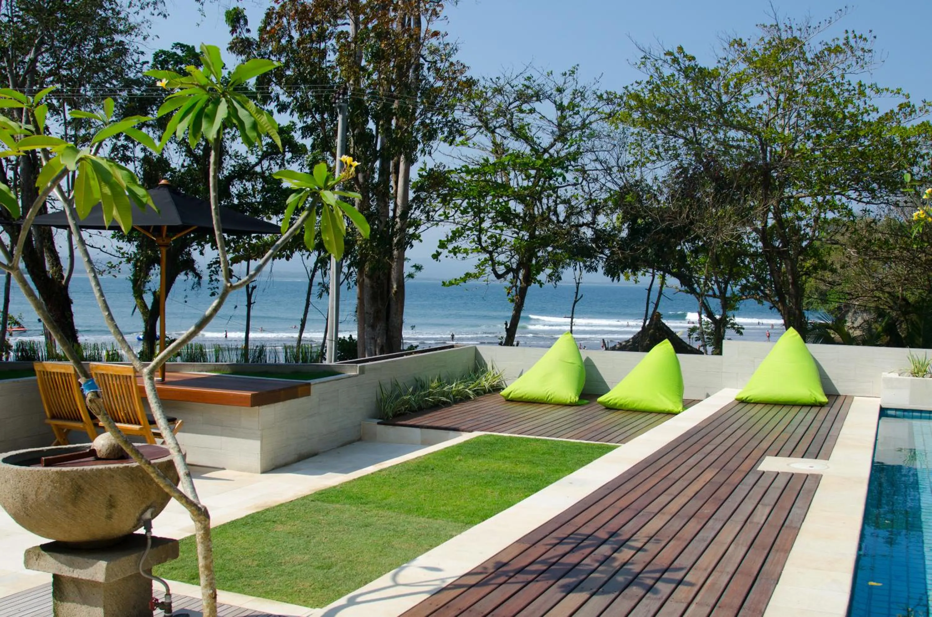 Day in JavaCove Beach Hotel