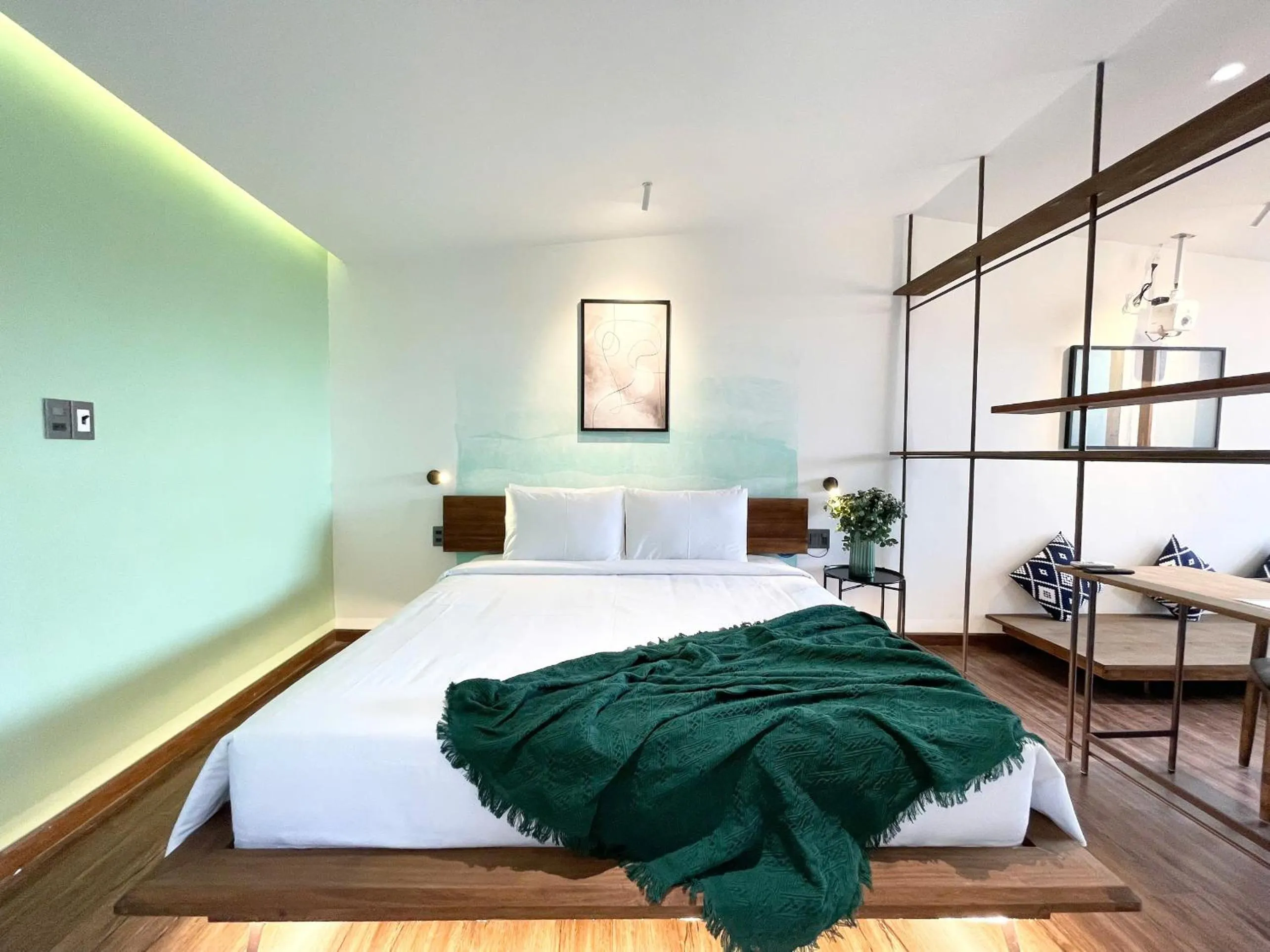 Bed in Joi Boutique Bãi Trước
