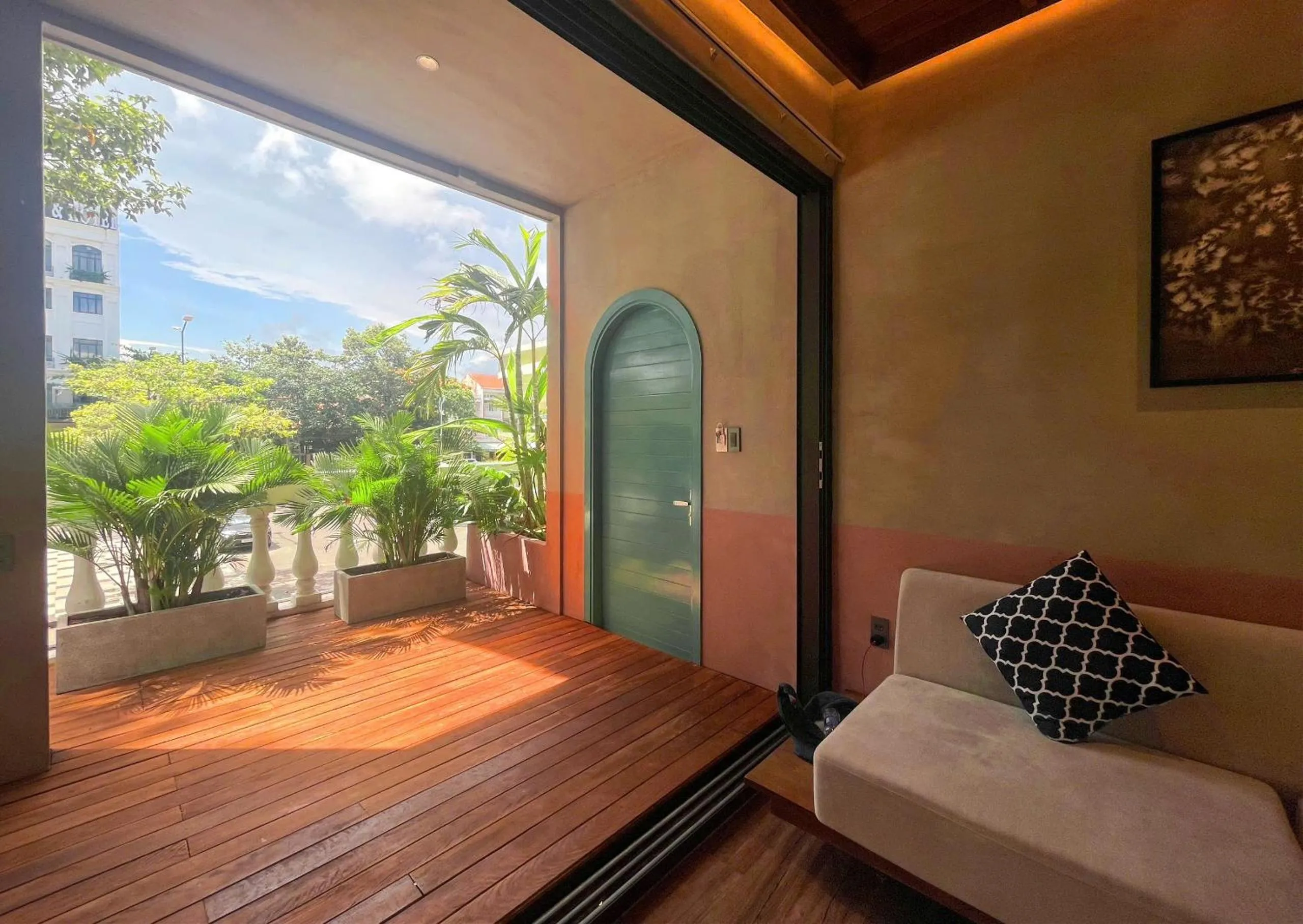 Bed in Joi Boutique Bãi Trước