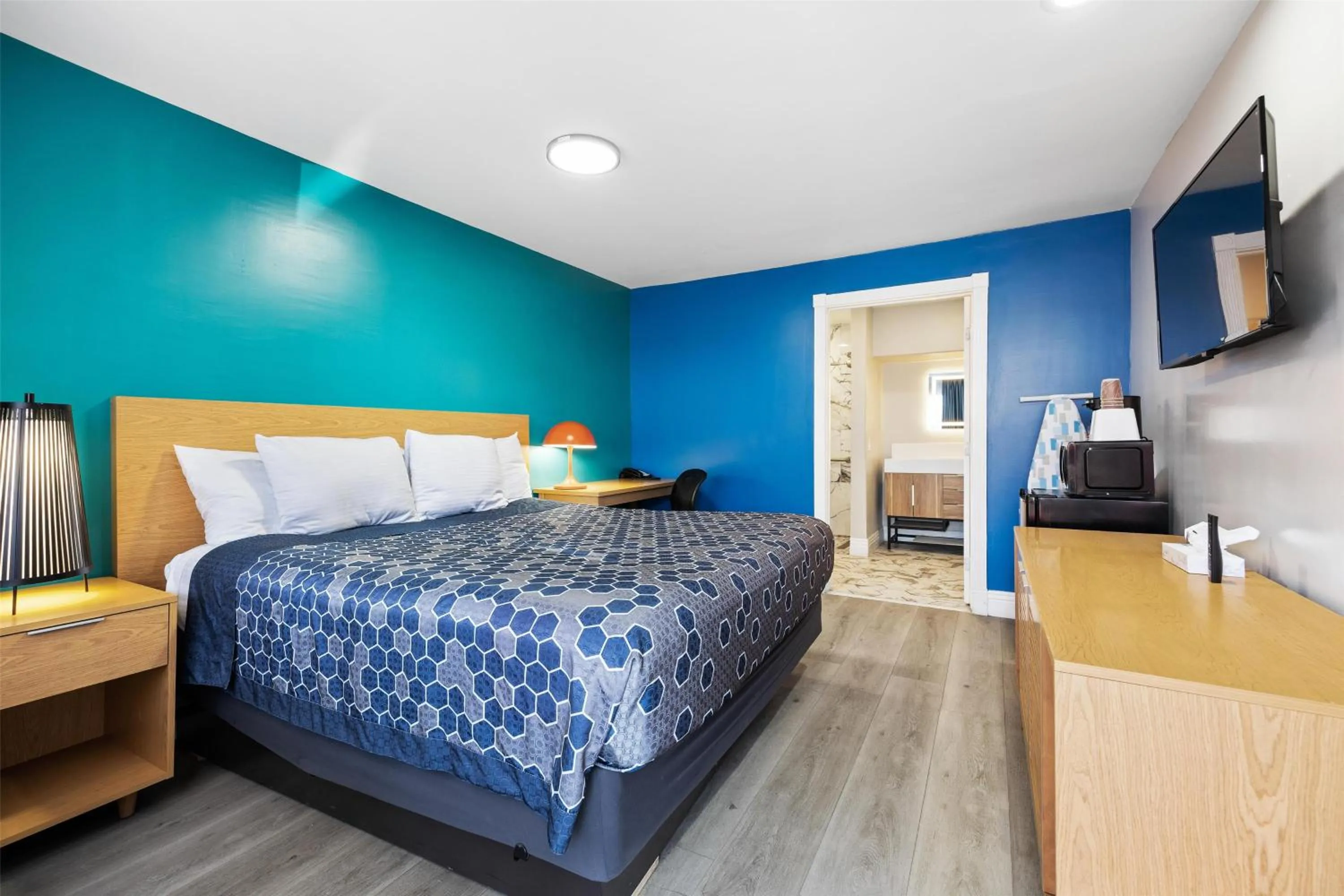 Bedroom, Bed in Signature Inn San Jose