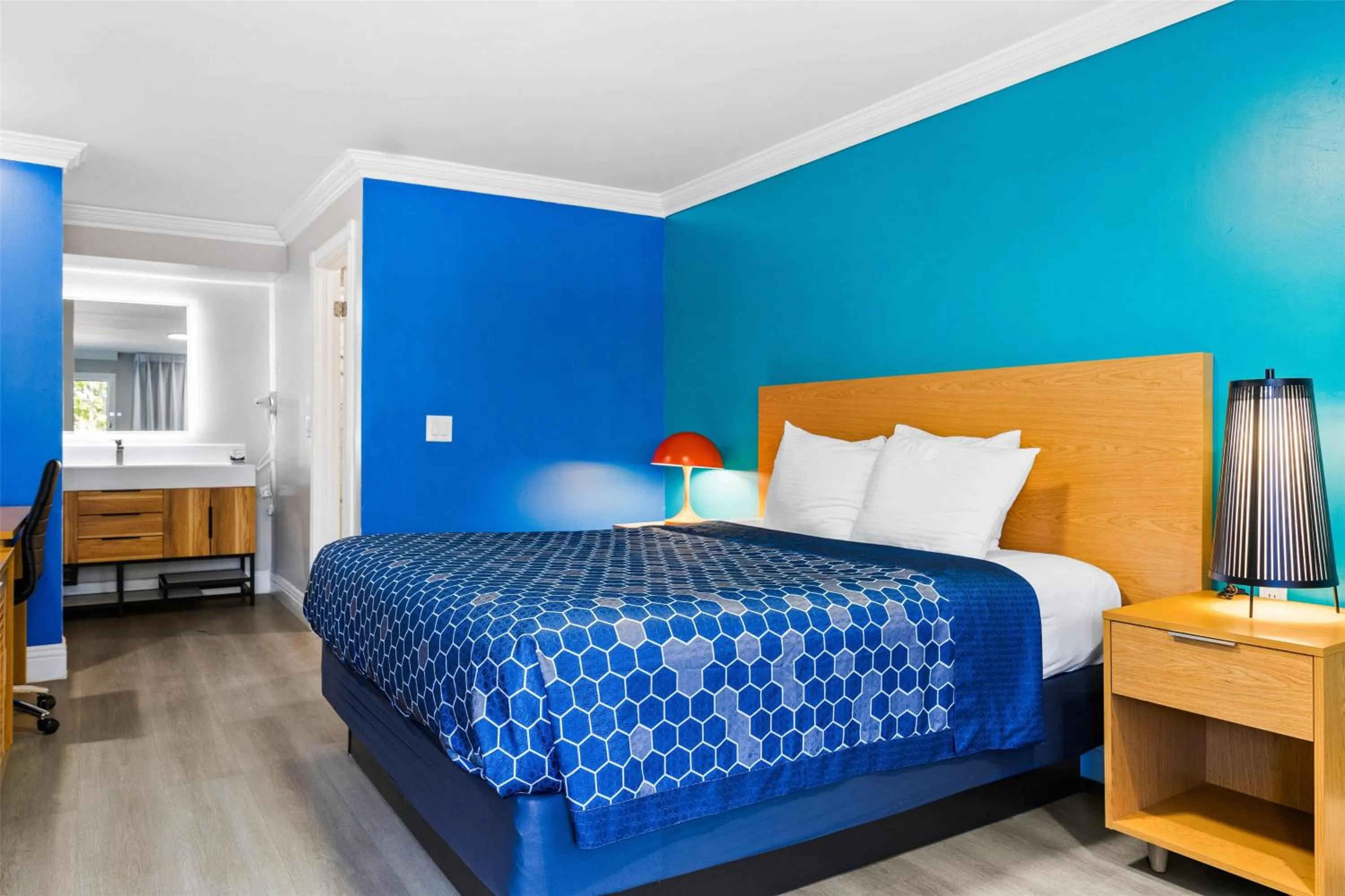 Bedroom, Bed in Signature Inn San Jose