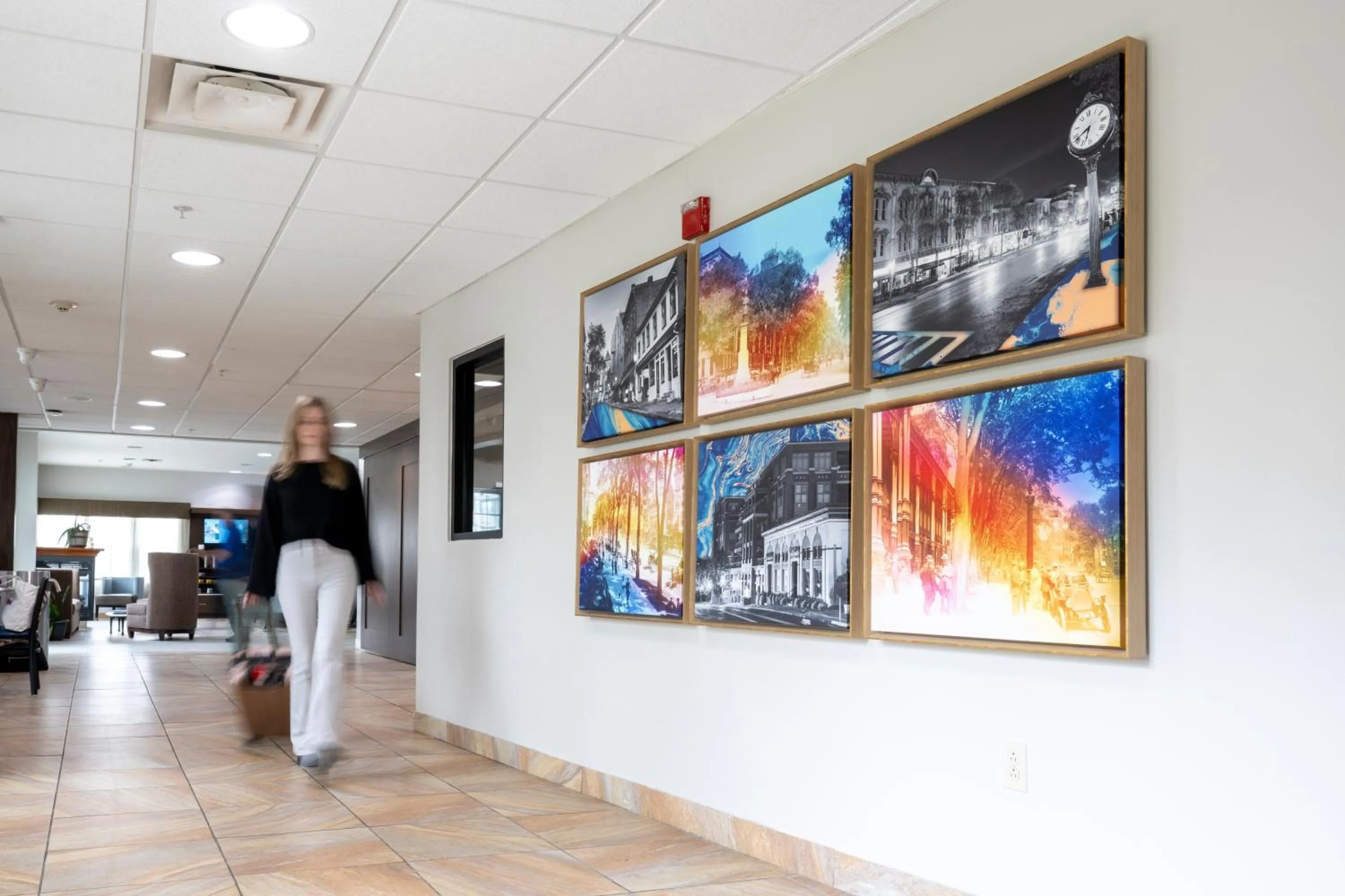 People in The Hotel Saratoga, an Ascend Collection Hotel