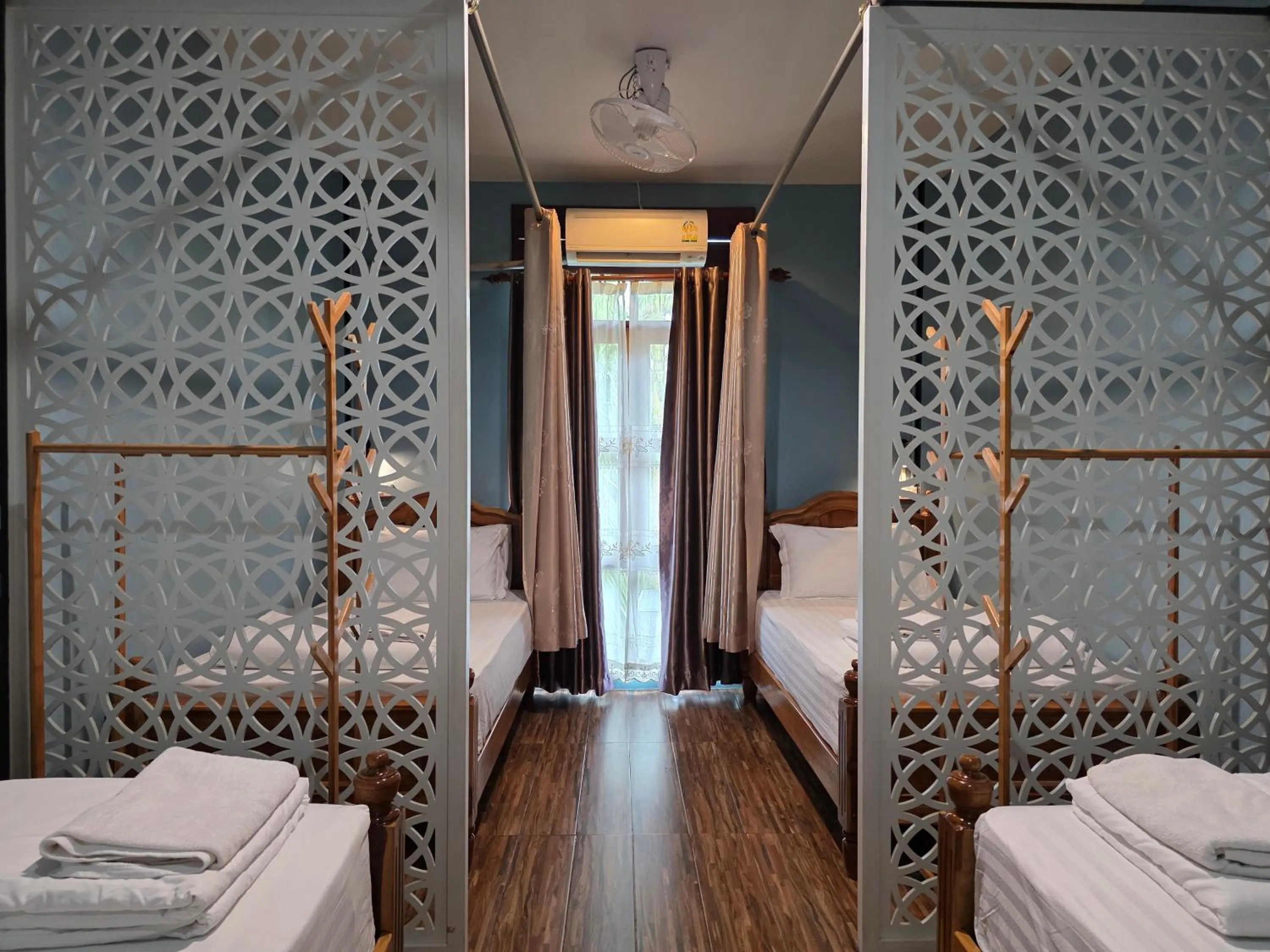 Bedroom, Bed in Bloom Cafe & Hostel